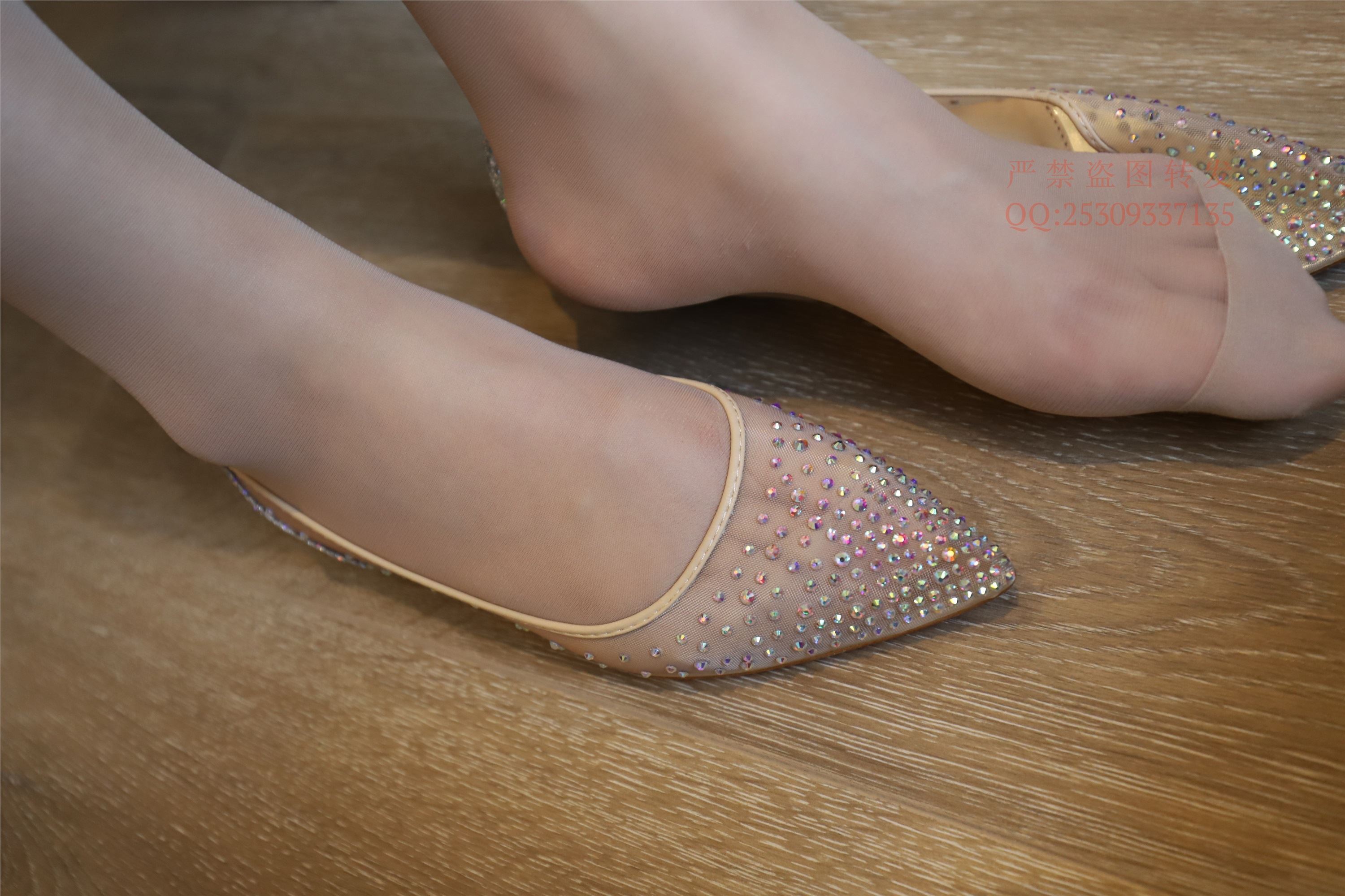 大西瓜套图 2018 7.8月活动模特一服务员户外肉si2