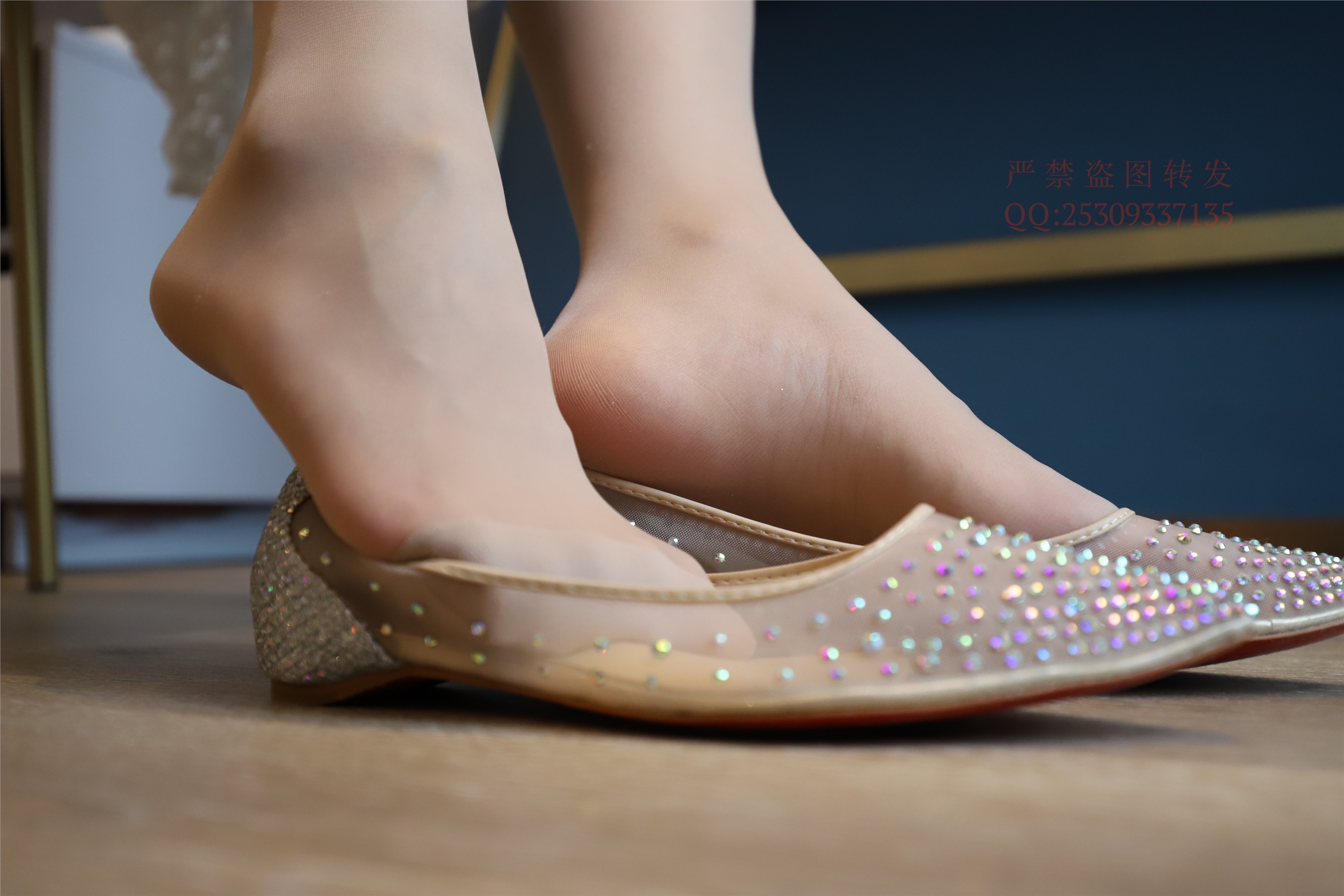 大西瓜套图 2018 7.8月活动模特一服务员户外肉si2