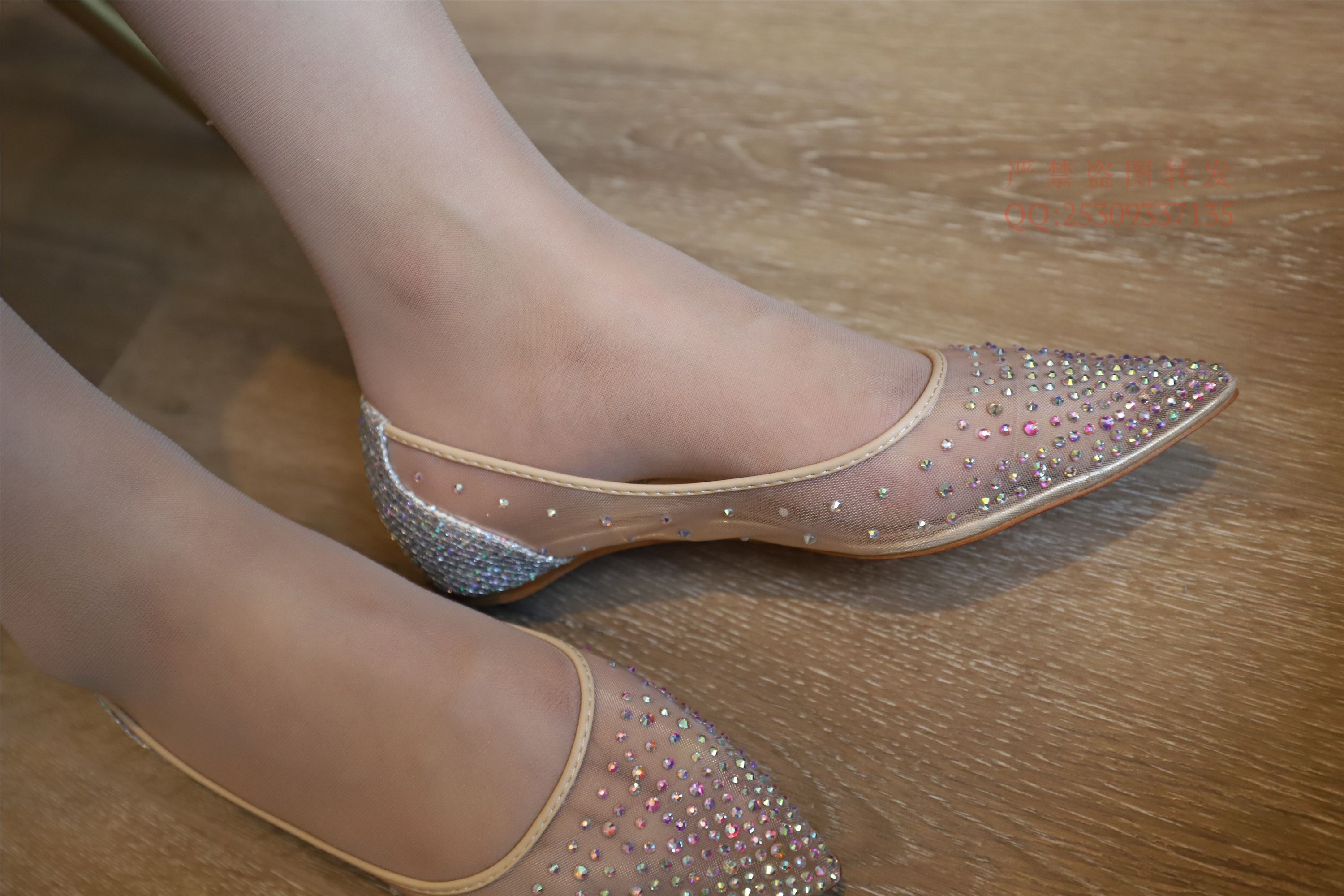 大西瓜套图 2018 7.8月活动模特一服务员户外肉si2