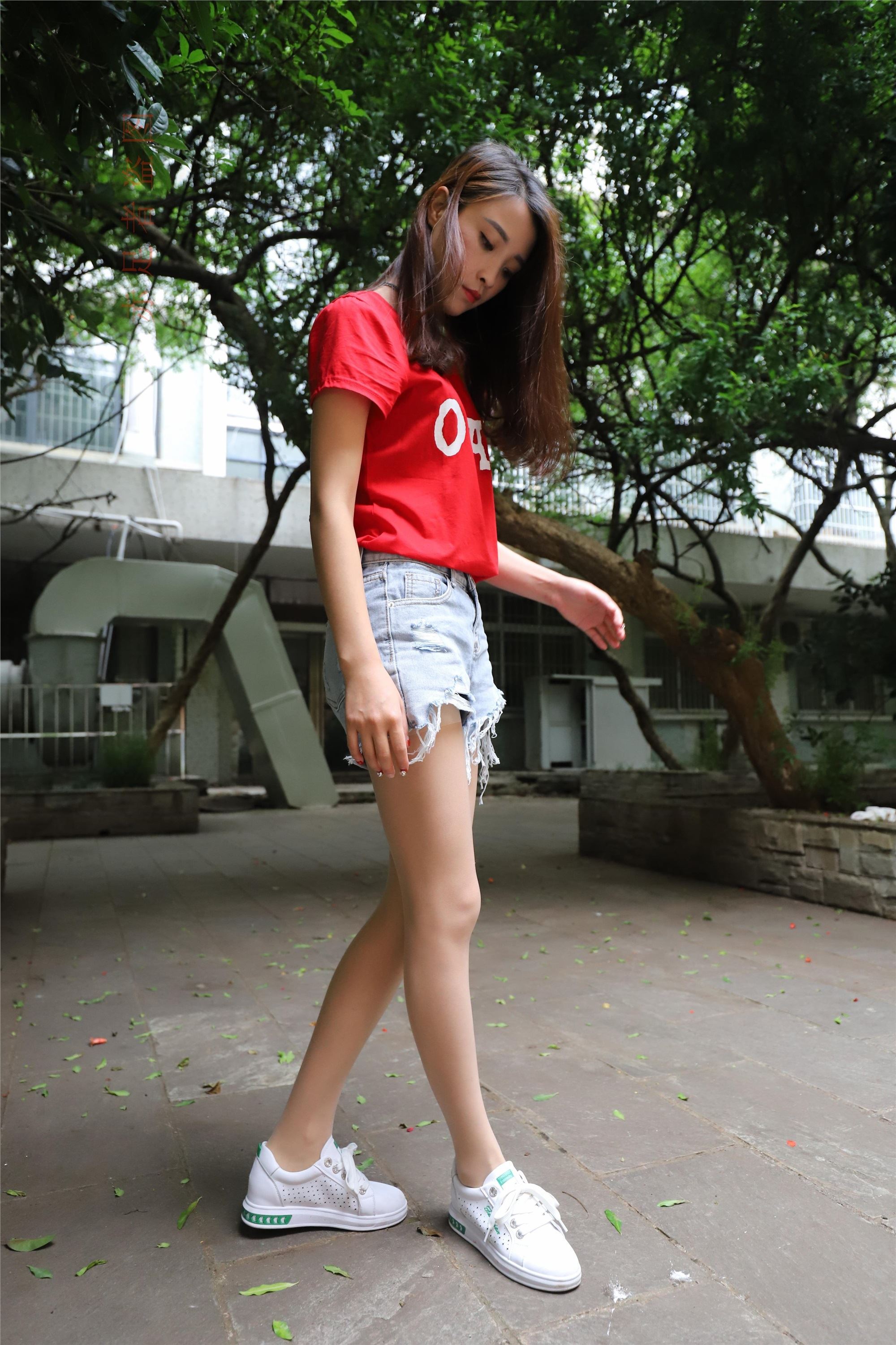 大西瓜套图 2018 6月活动模特1   长si 船袜(两套）1