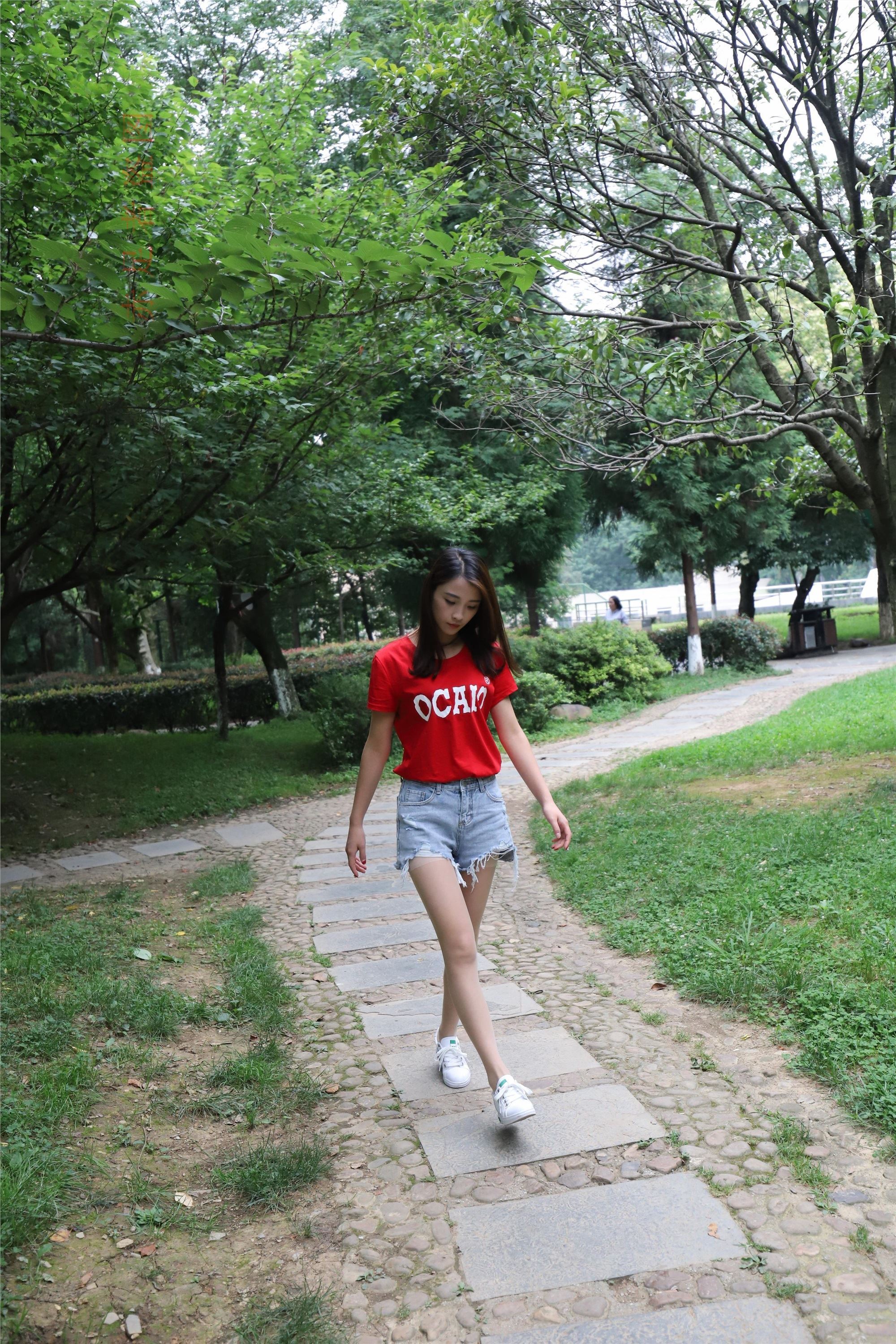 大西瓜套图 2018 6月活动模特1   长si 船袜(两套）1