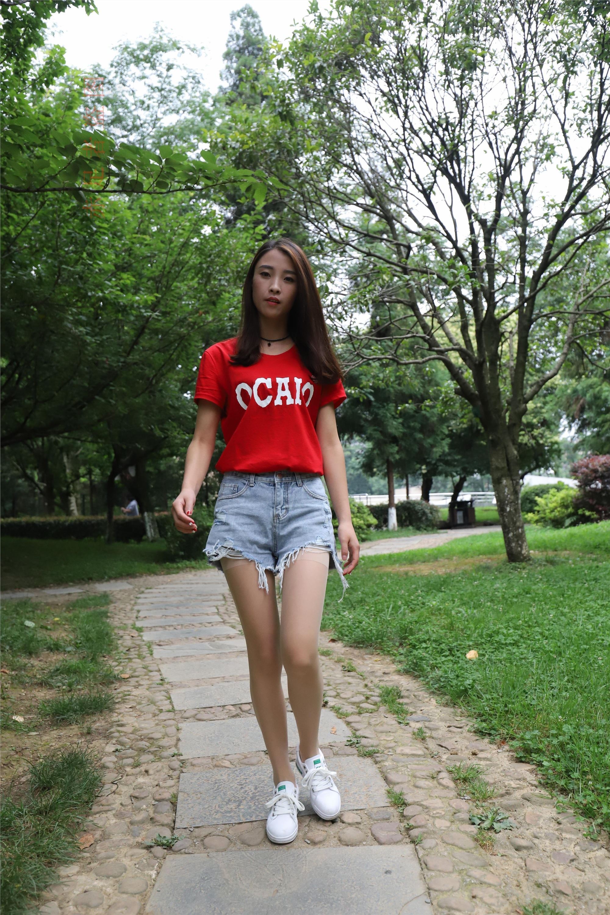 大西瓜套图 2018 6月活动模特1   长si 船袜(两套）1