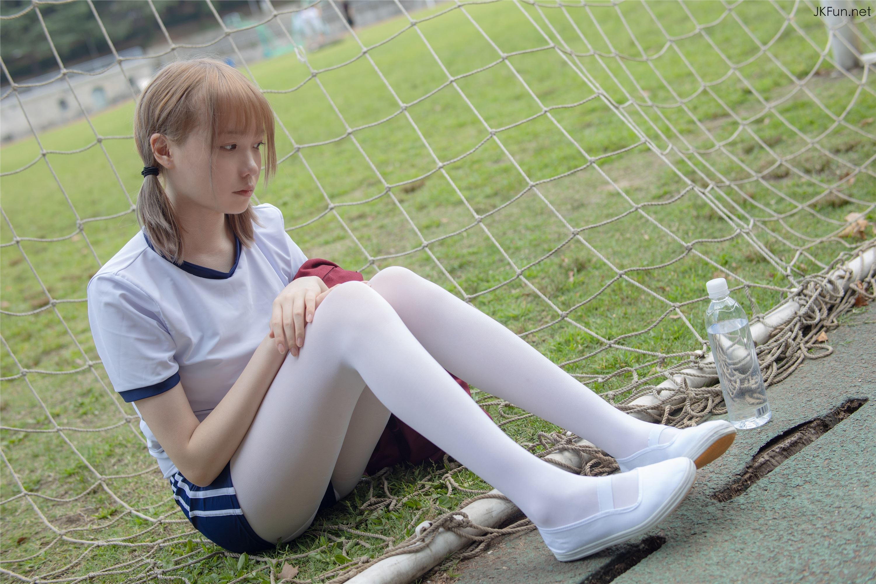 森萝财团萝莉丝足写真 JKFUN-019 80D白丝 外景体操服