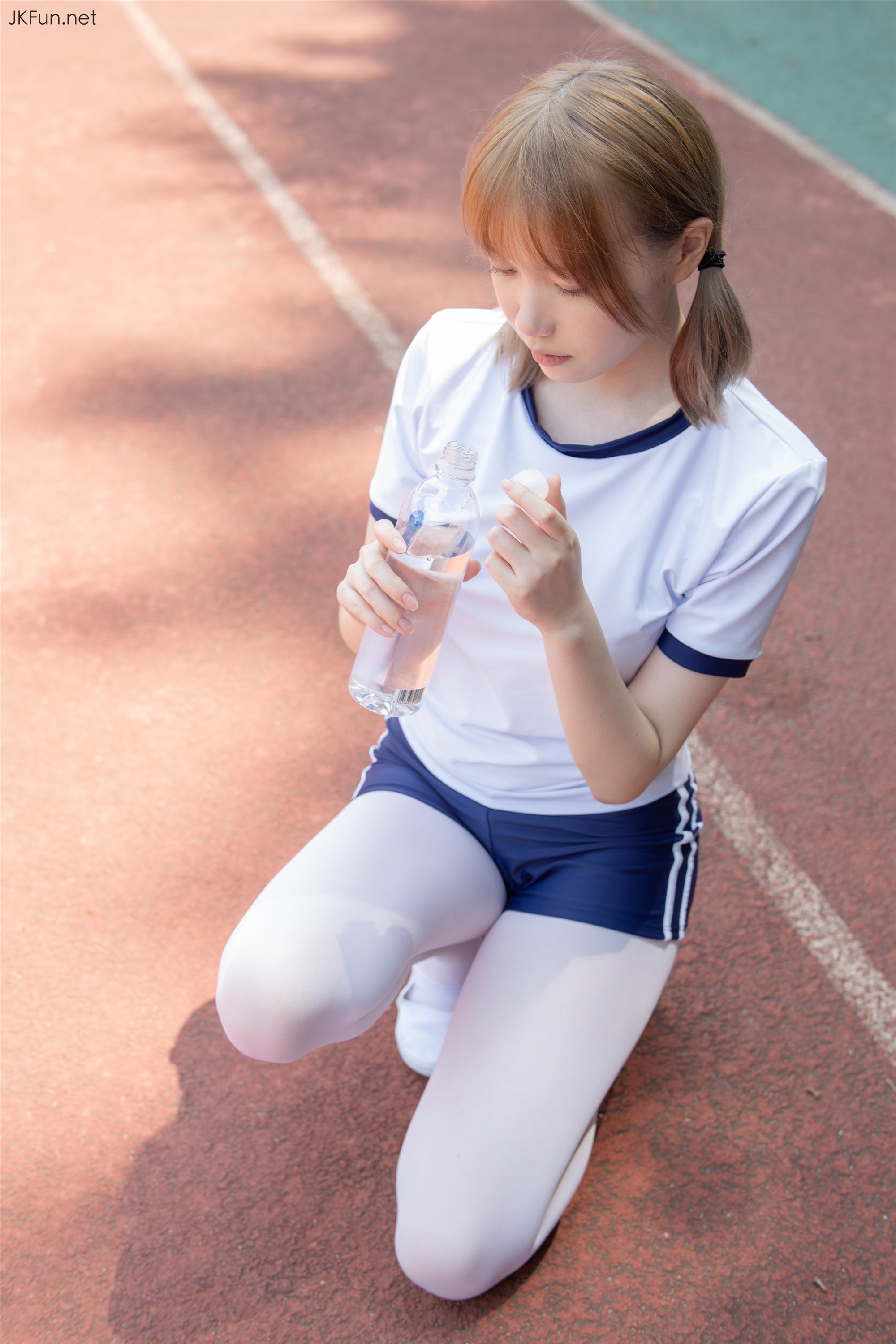 森萝财团萝莉丝足写真 JKFUN-019 80D白丝 外景体操服