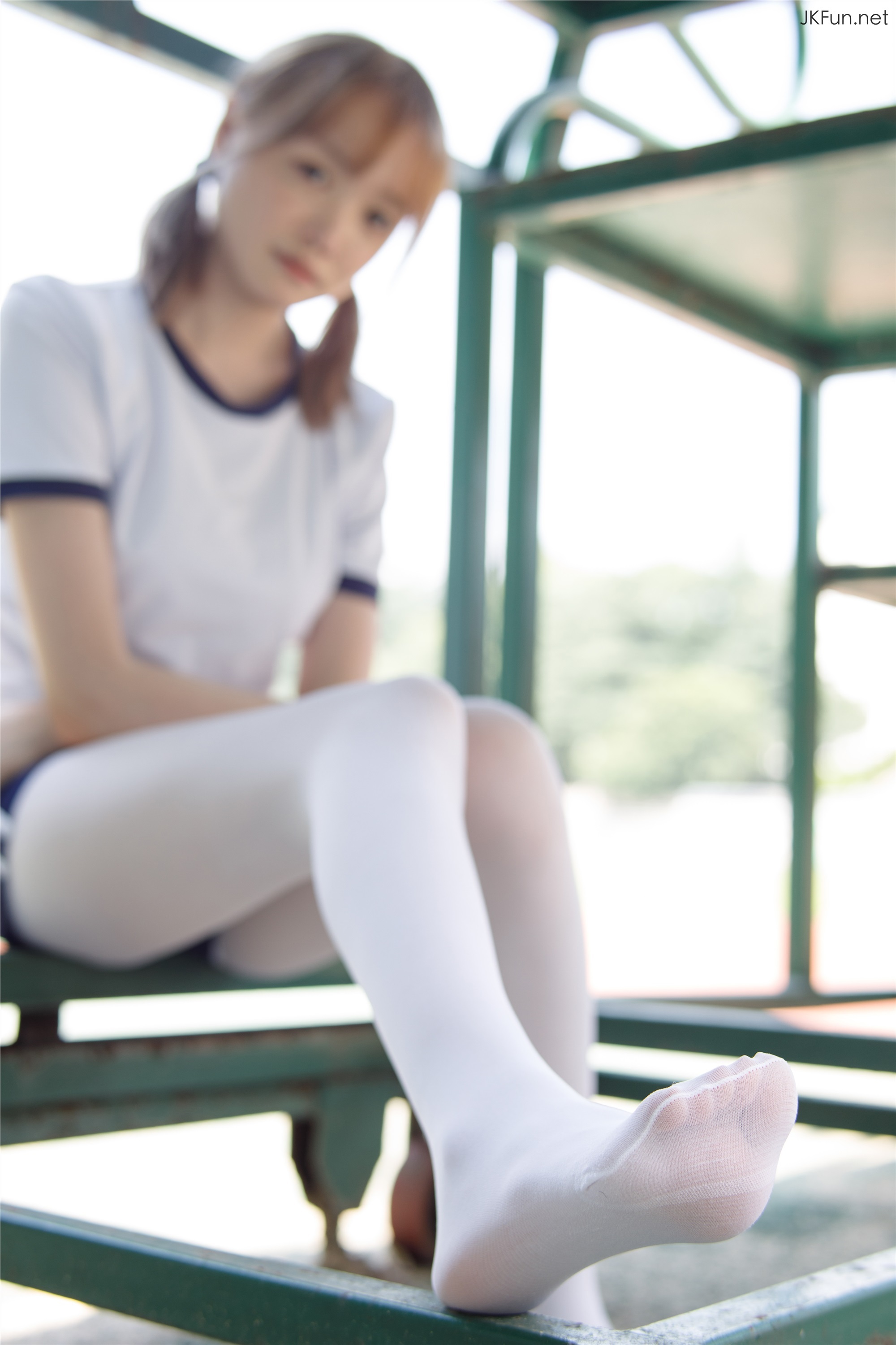 森萝财团萝莉丝足写真 JKFUN-019 80D白丝 外景体操服