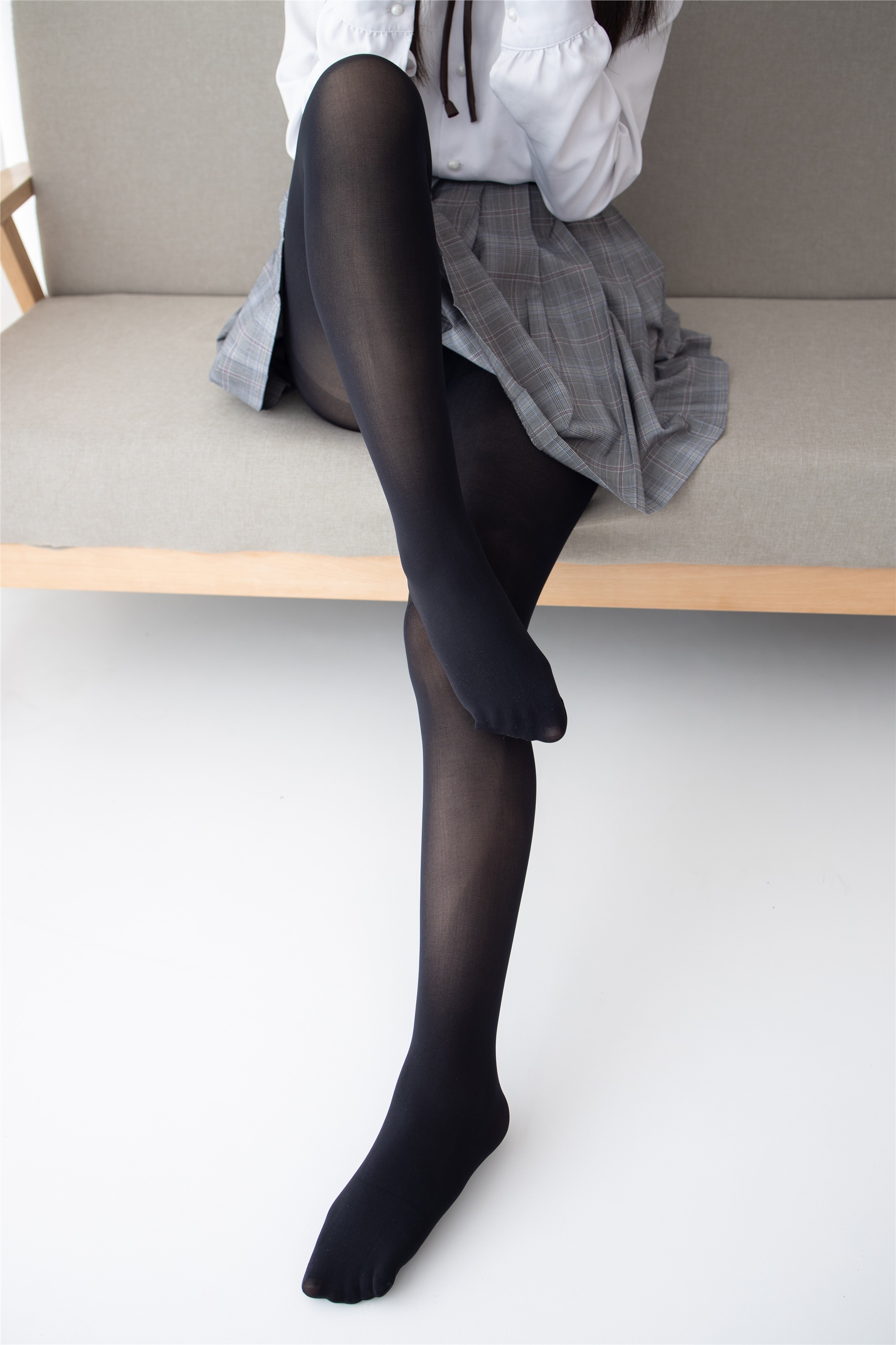 森萝财团萝莉丝足写真 JKFUN-016 黑丝 小夜