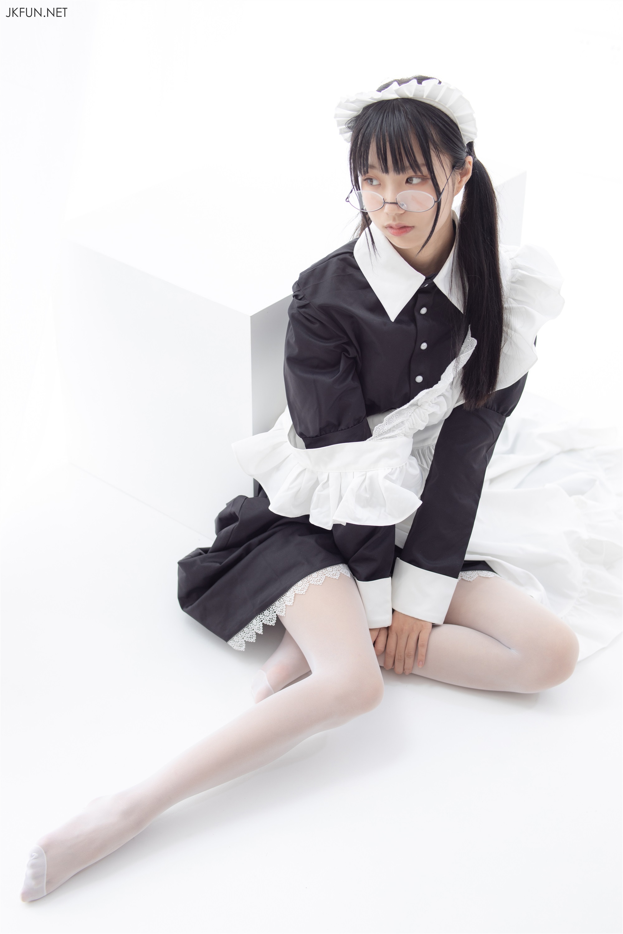 森萝财团萝莉丝足写真 JKFUN-017 15D超薄白丝