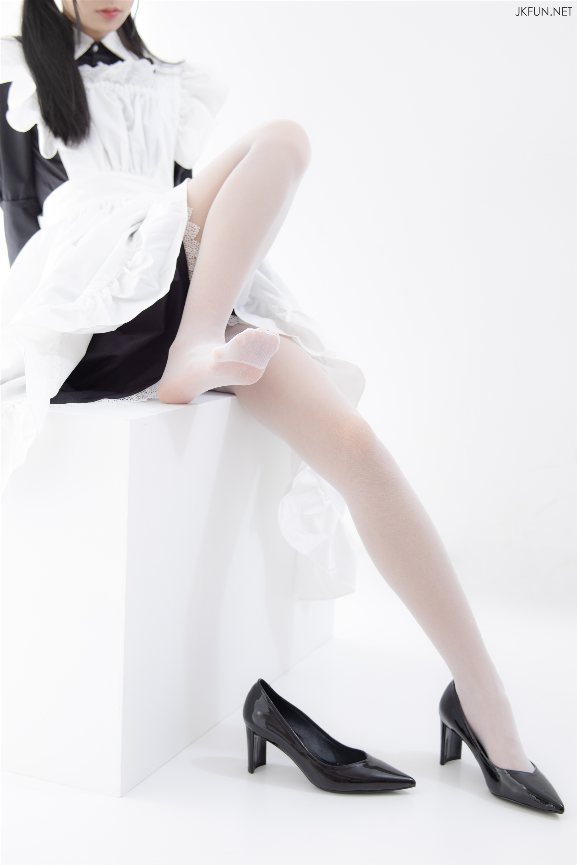 森萝财团萝莉丝足写真 JKFUN-017 15D超薄白丝
