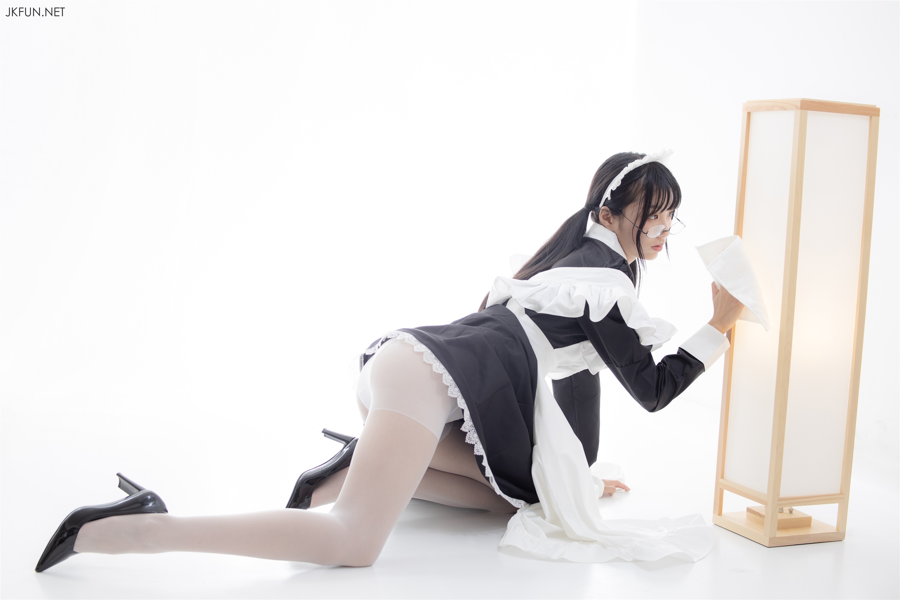 森萝财团萝莉丝足写真 JKFUN-017 15D超薄白丝