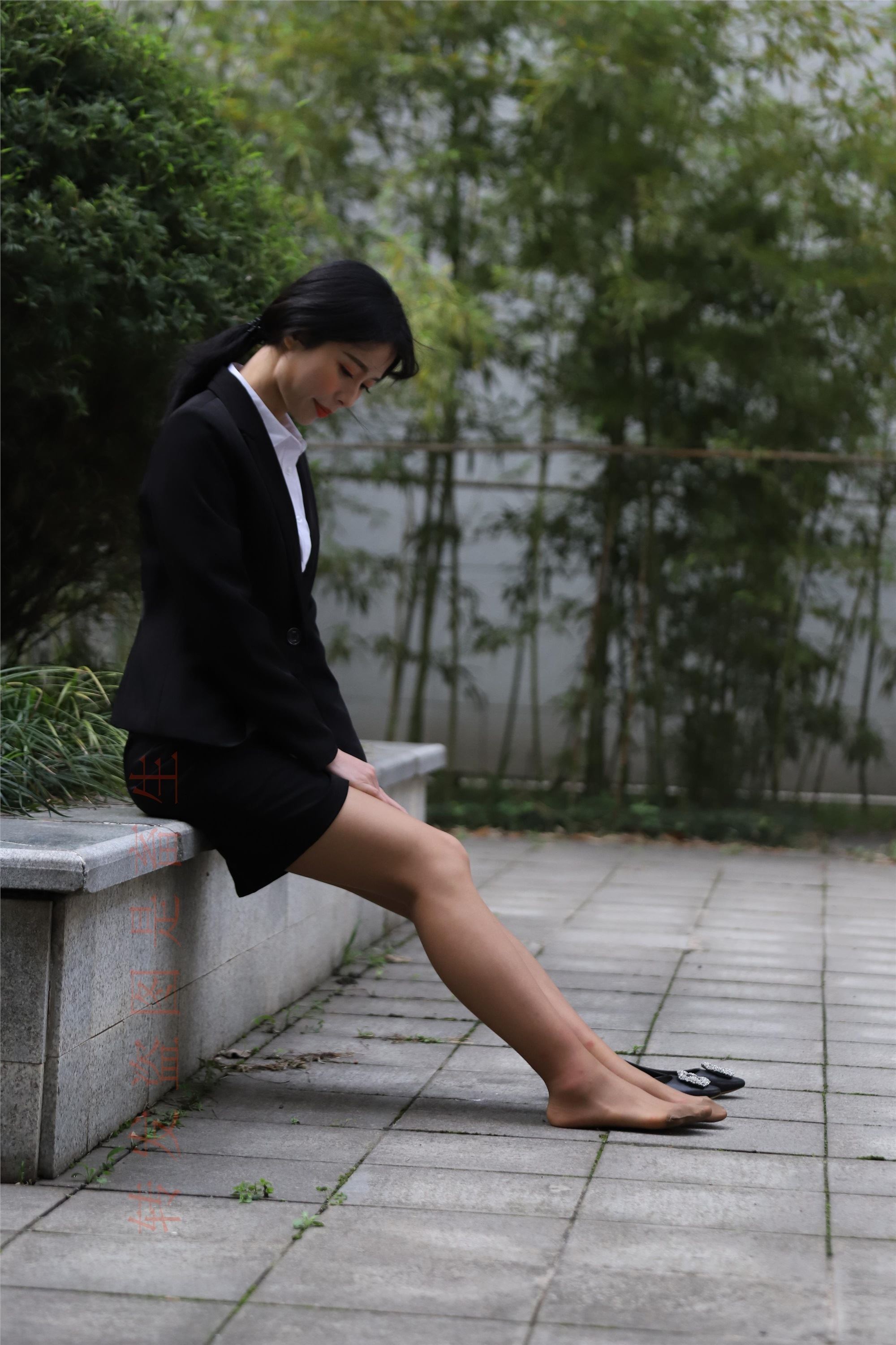 大西瓜套图 2018 4月活动 模特二 职业装薄灰