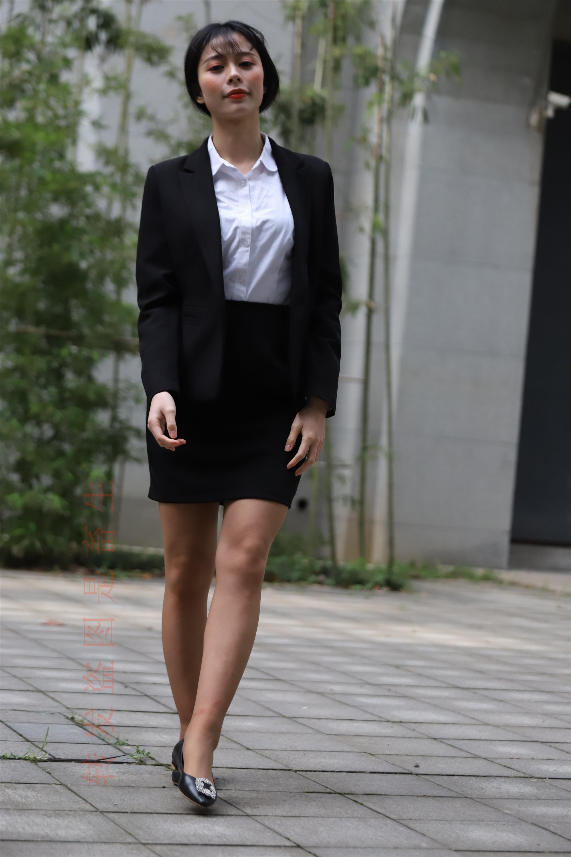 大西瓜套图 2018 4月活动 模特二 职业装薄灰