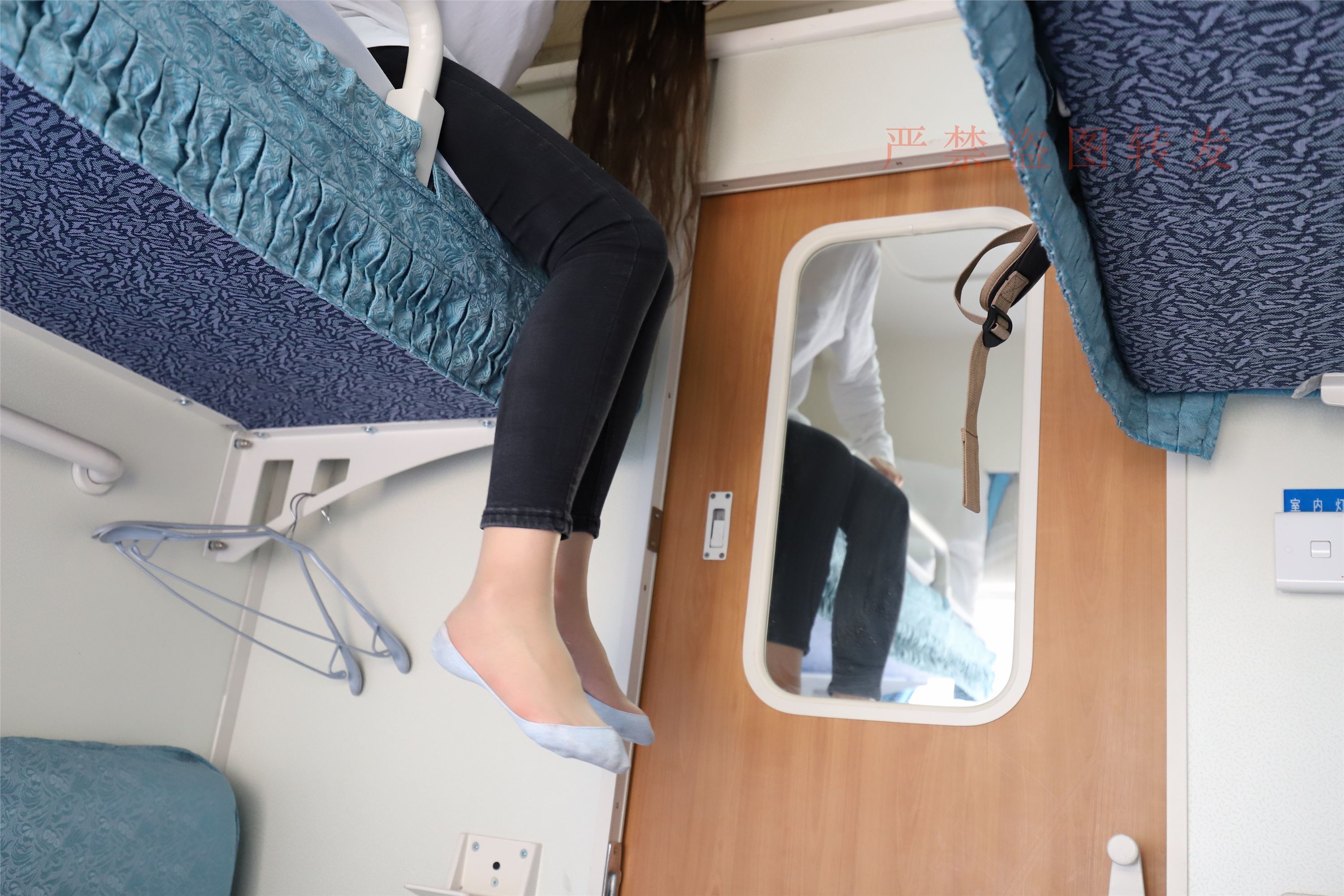 大西瓜套图 2018 5月活动 模特1 船袜1