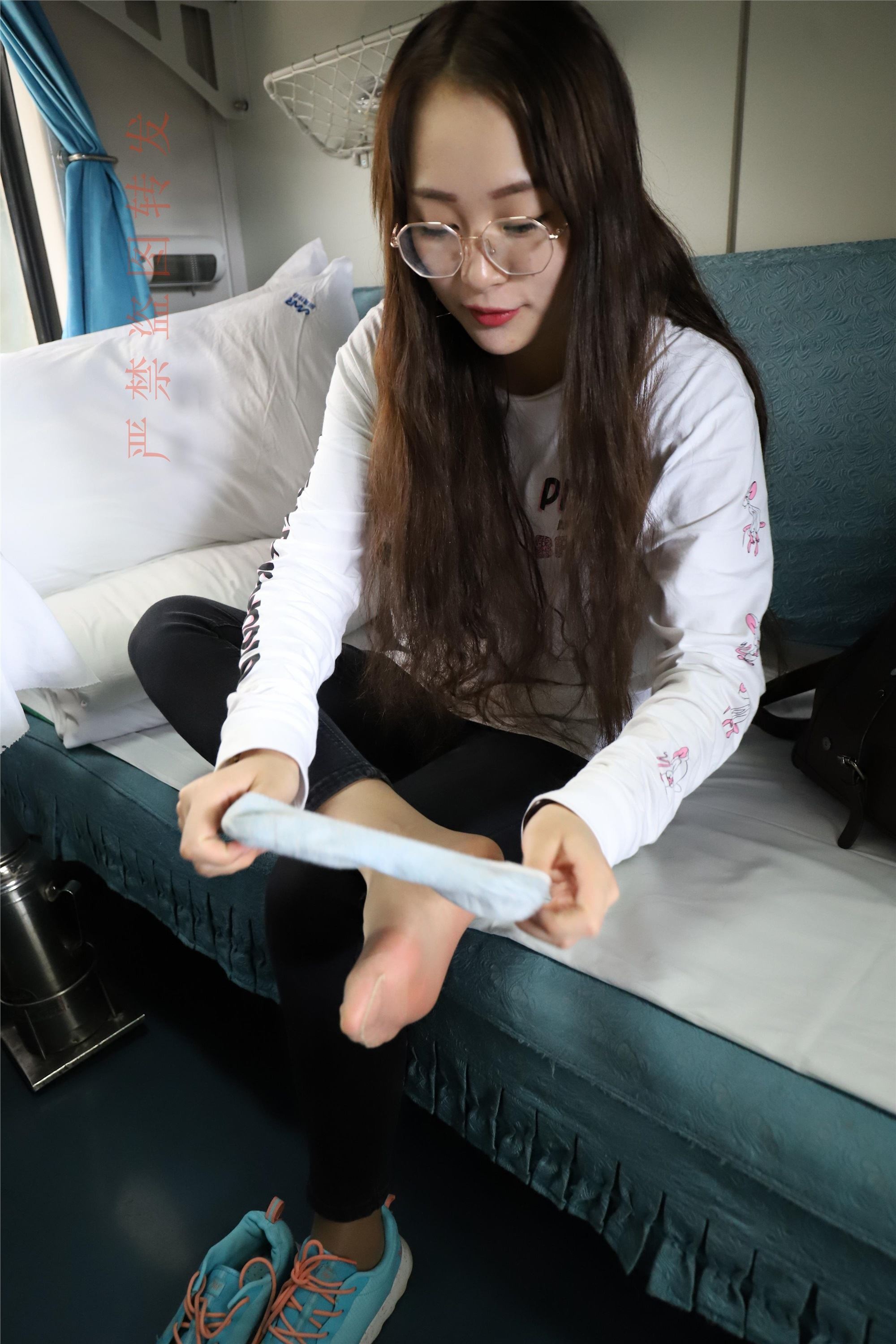 大西瓜套图 2018 5月活动 模特1 船袜1