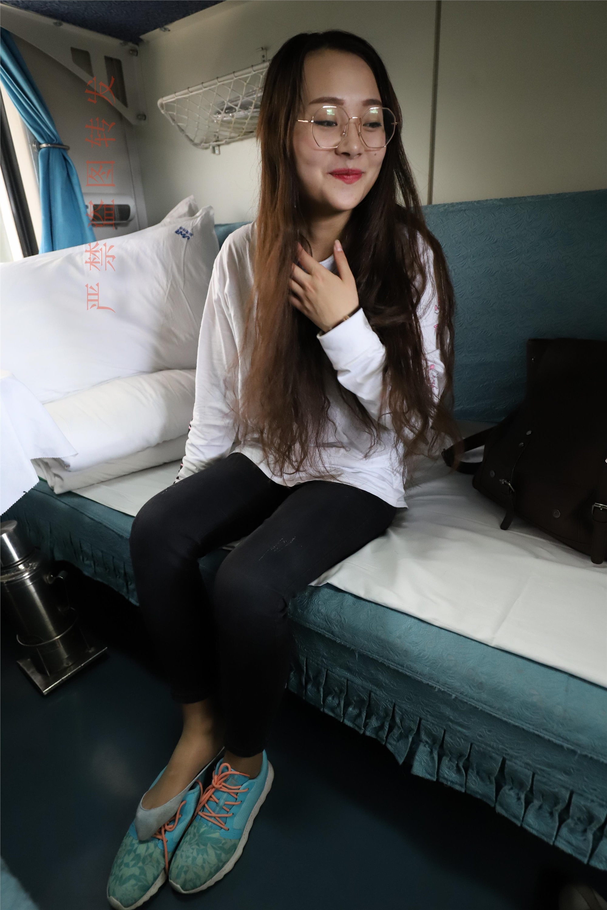 大西瓜套图 2018 5月活动 模特1 船袜1