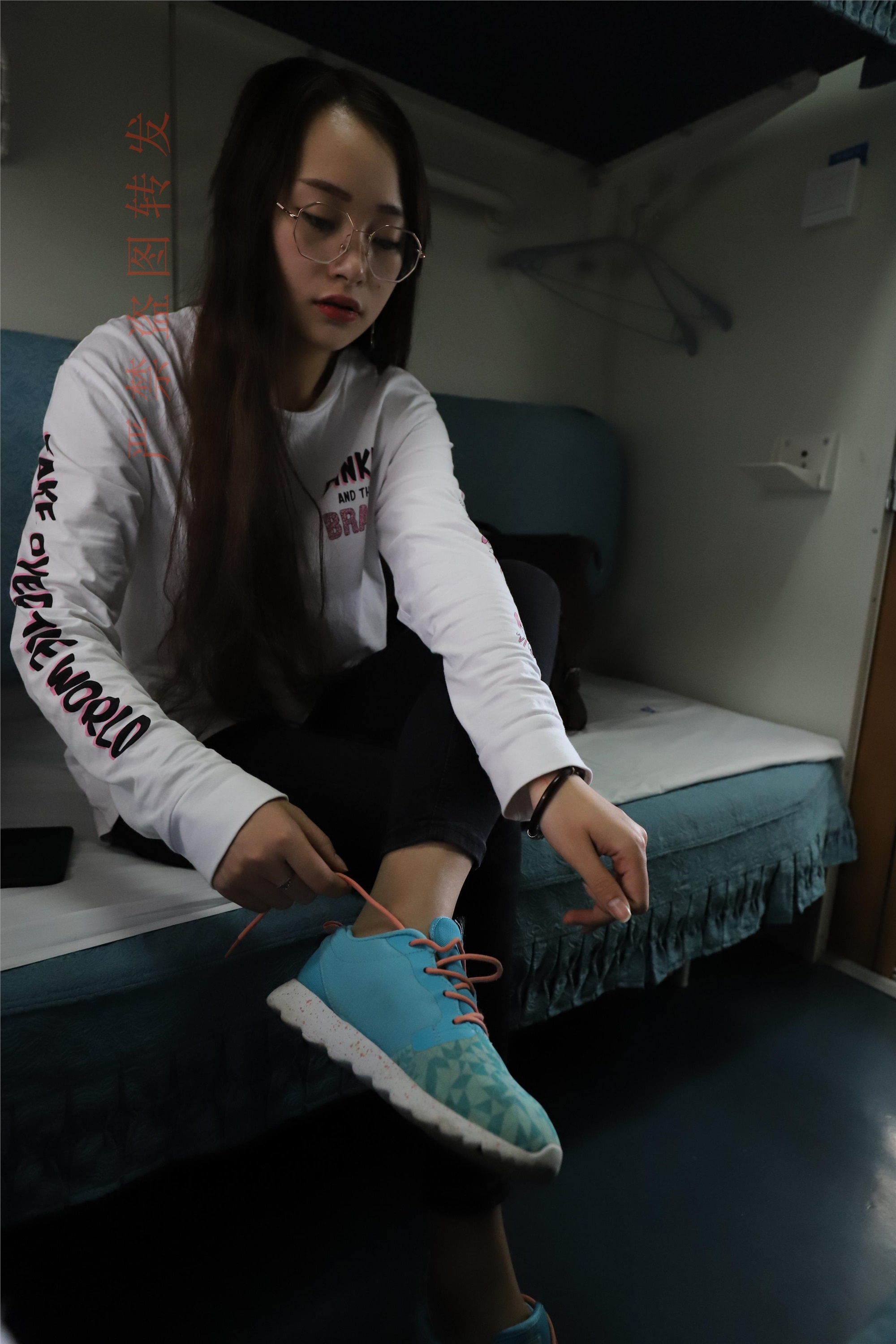 大西瓜套图 2018 5月活动 模特1 船袜1