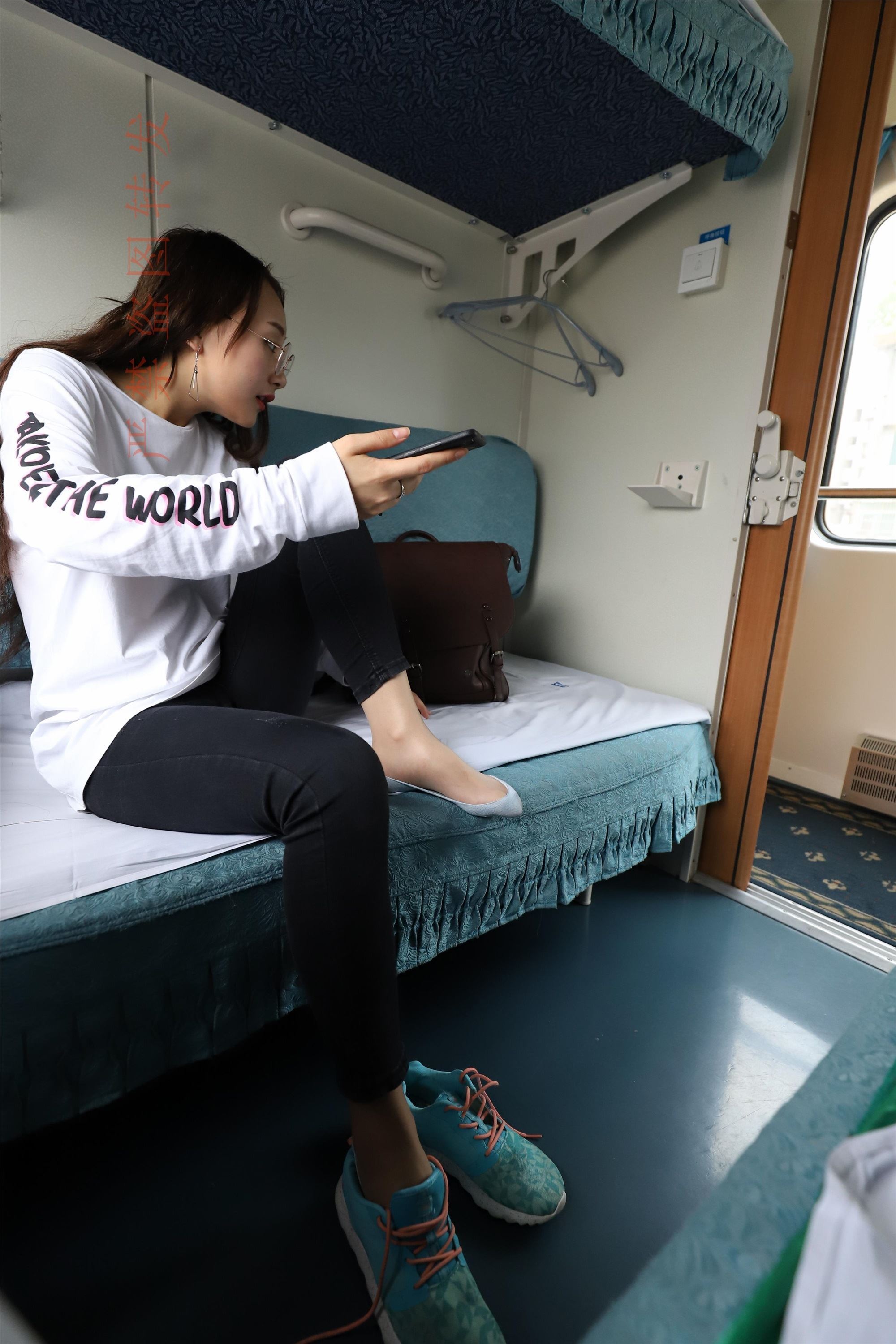 大西瓜套图 2018 5月活动 模特1 船袜1