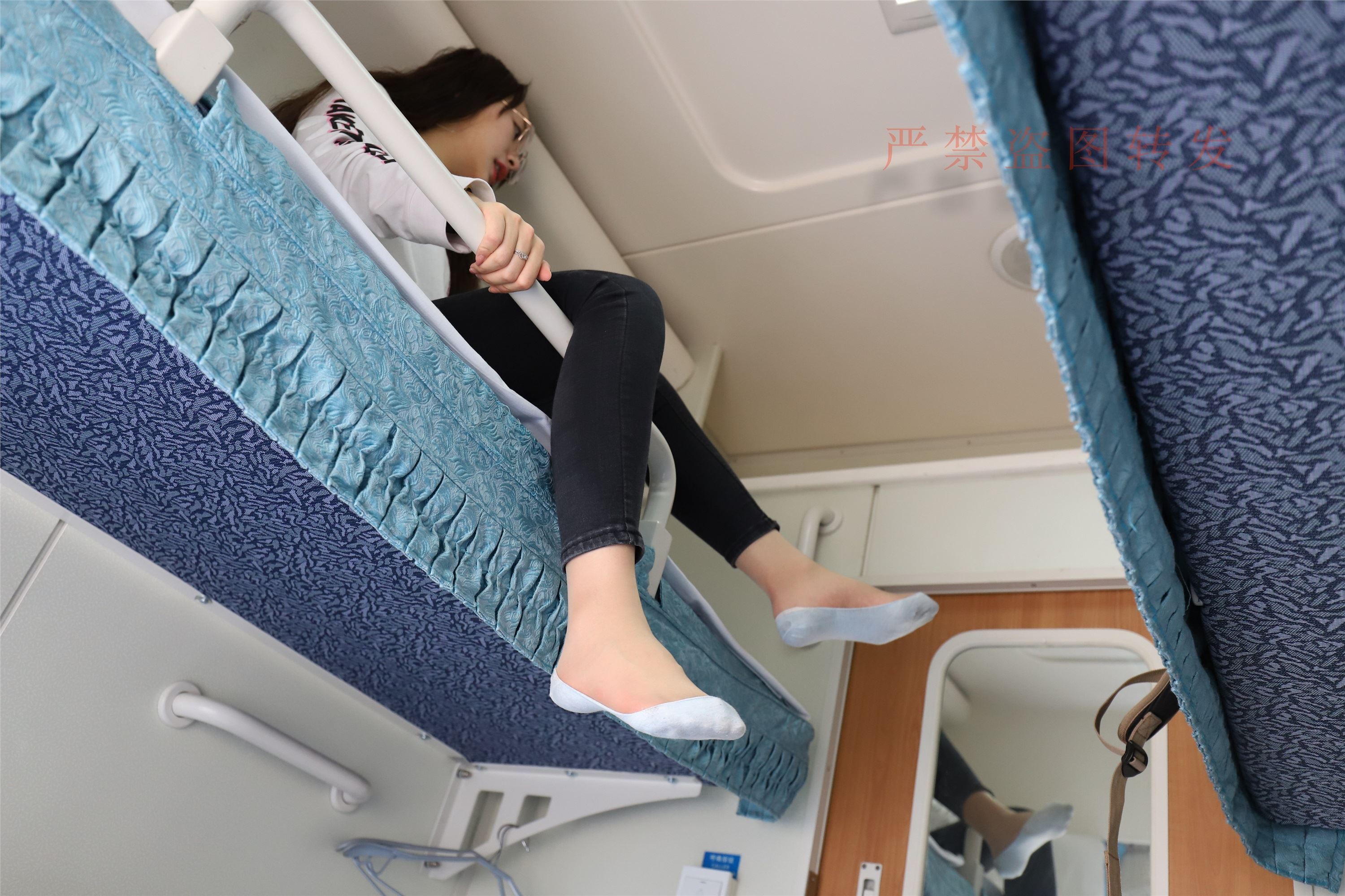 大西瓜套图 2018 5月活动 模特1 船袜1