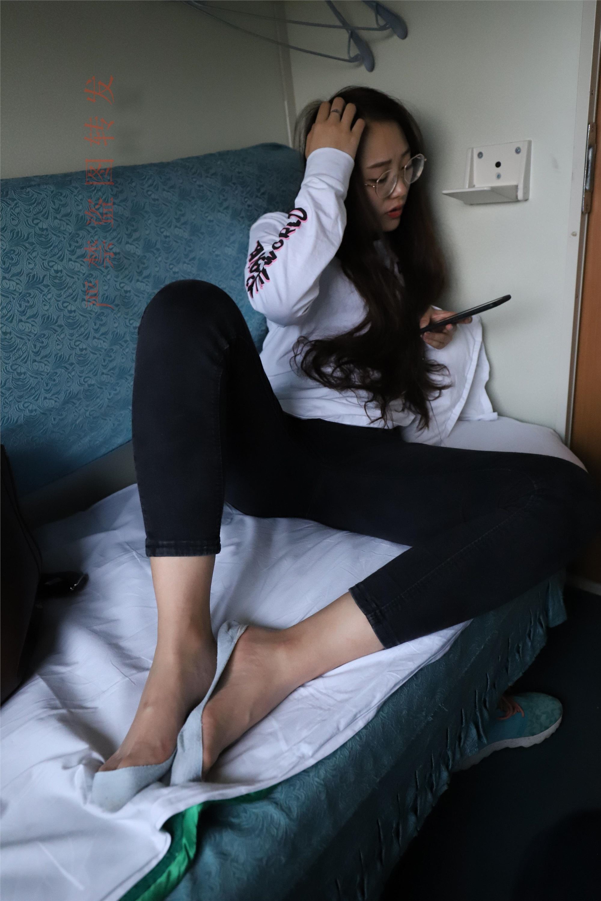 大西瓜套图 2018 5月活动 模特1 船袜2