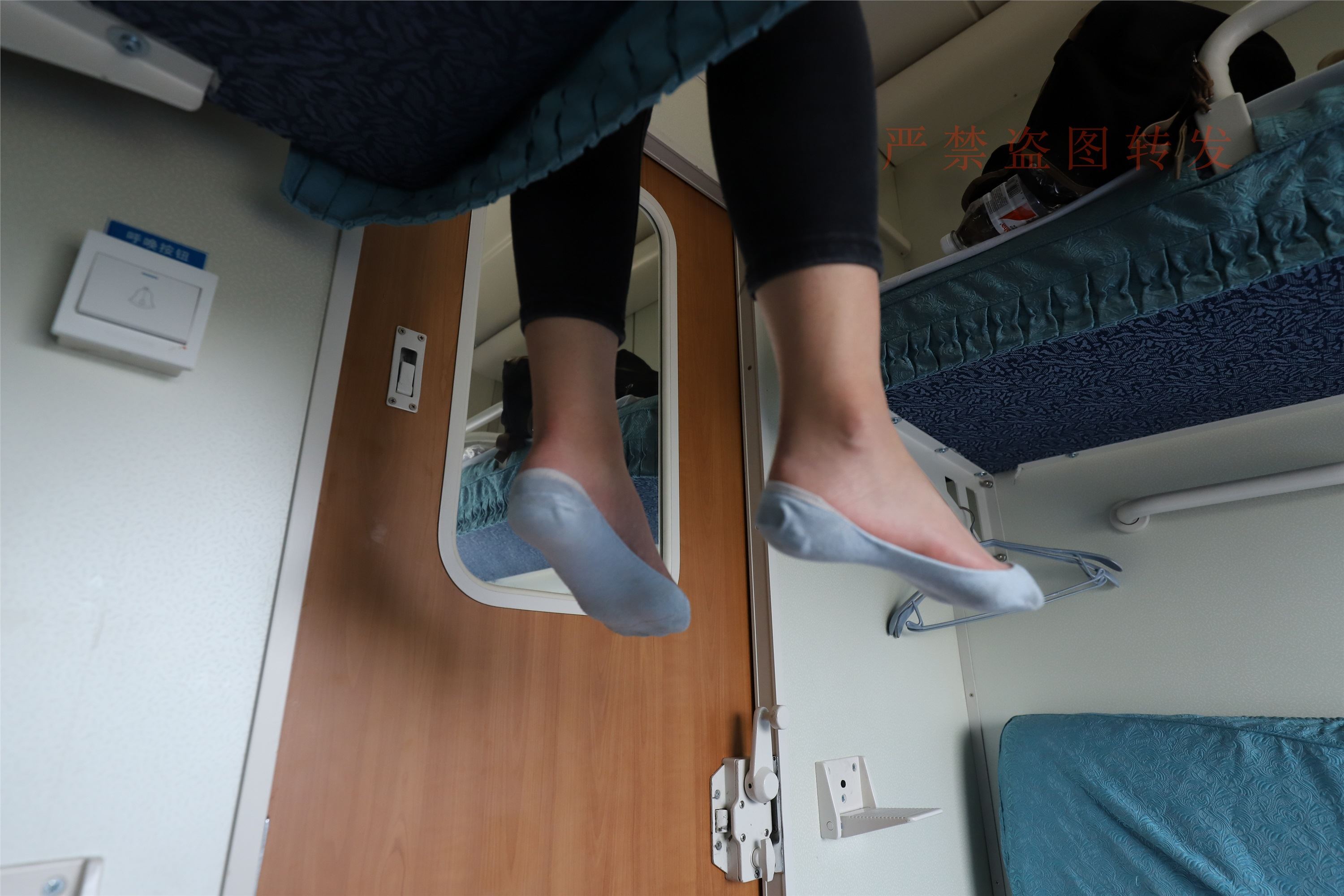 大西瓜套图 2018 5月活动 模特1 船袜2