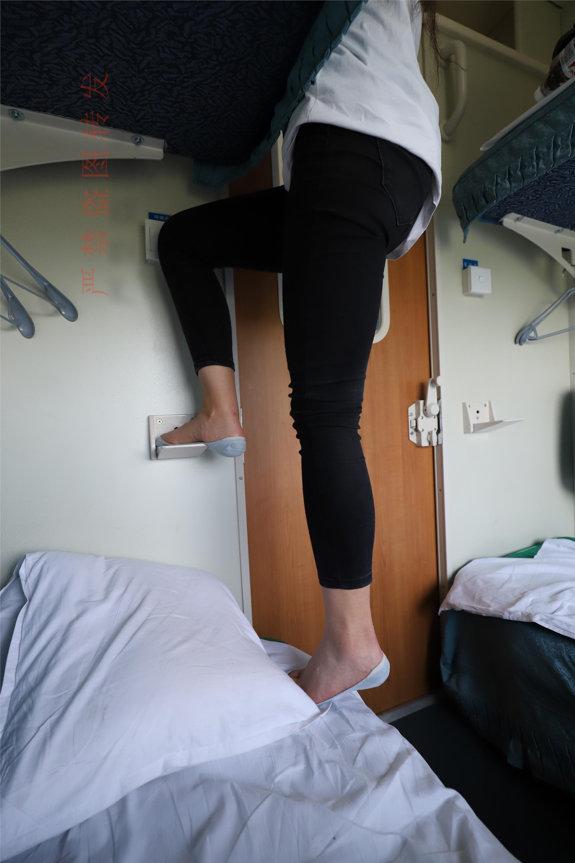 大西瓜套图 2018 5月活动 模特1 船袜2