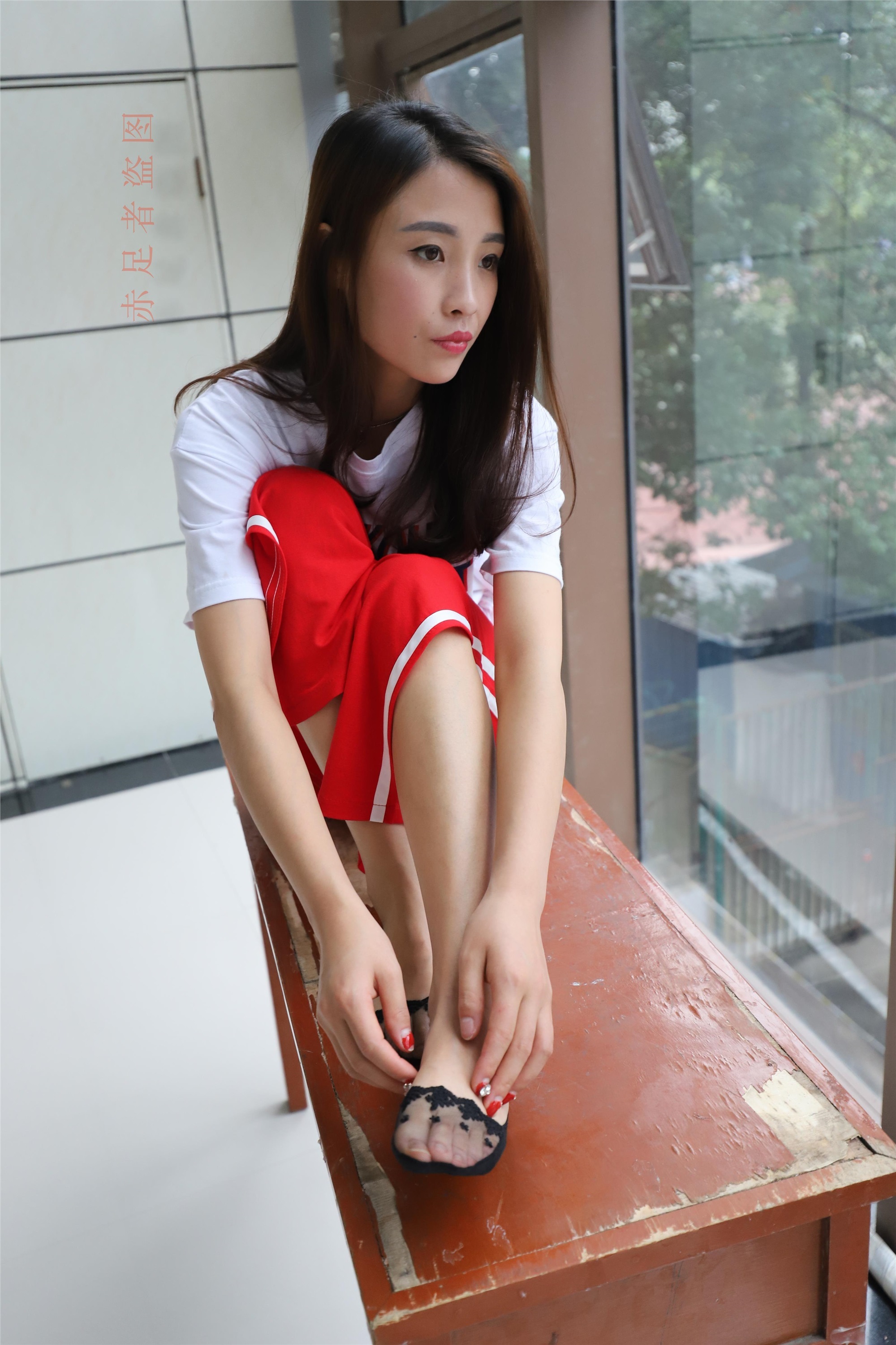 大西瓜套图 2018 6月活动模特1   纯船袜