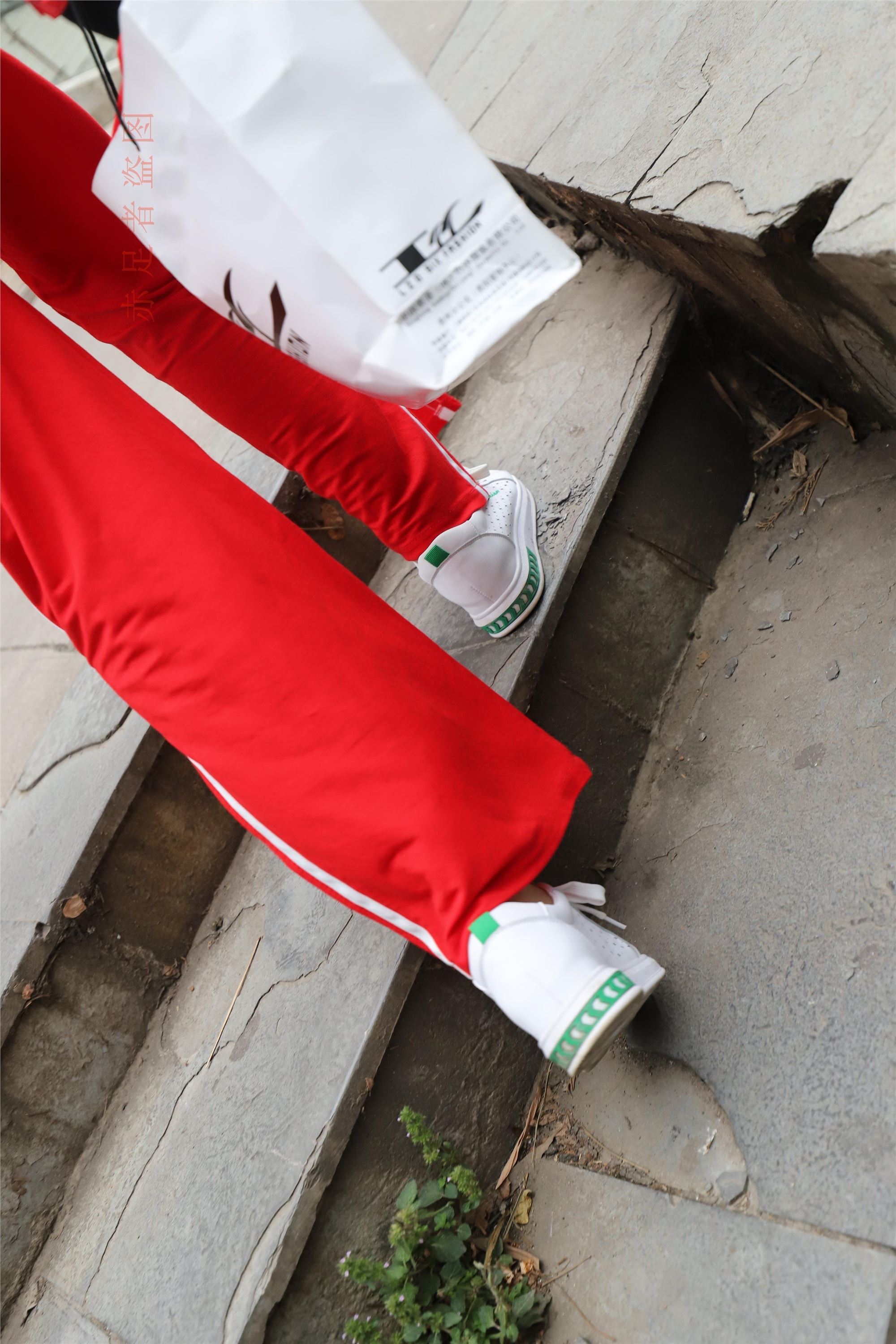 大西瓜套图 2018 6月活动模特1   纯船袜