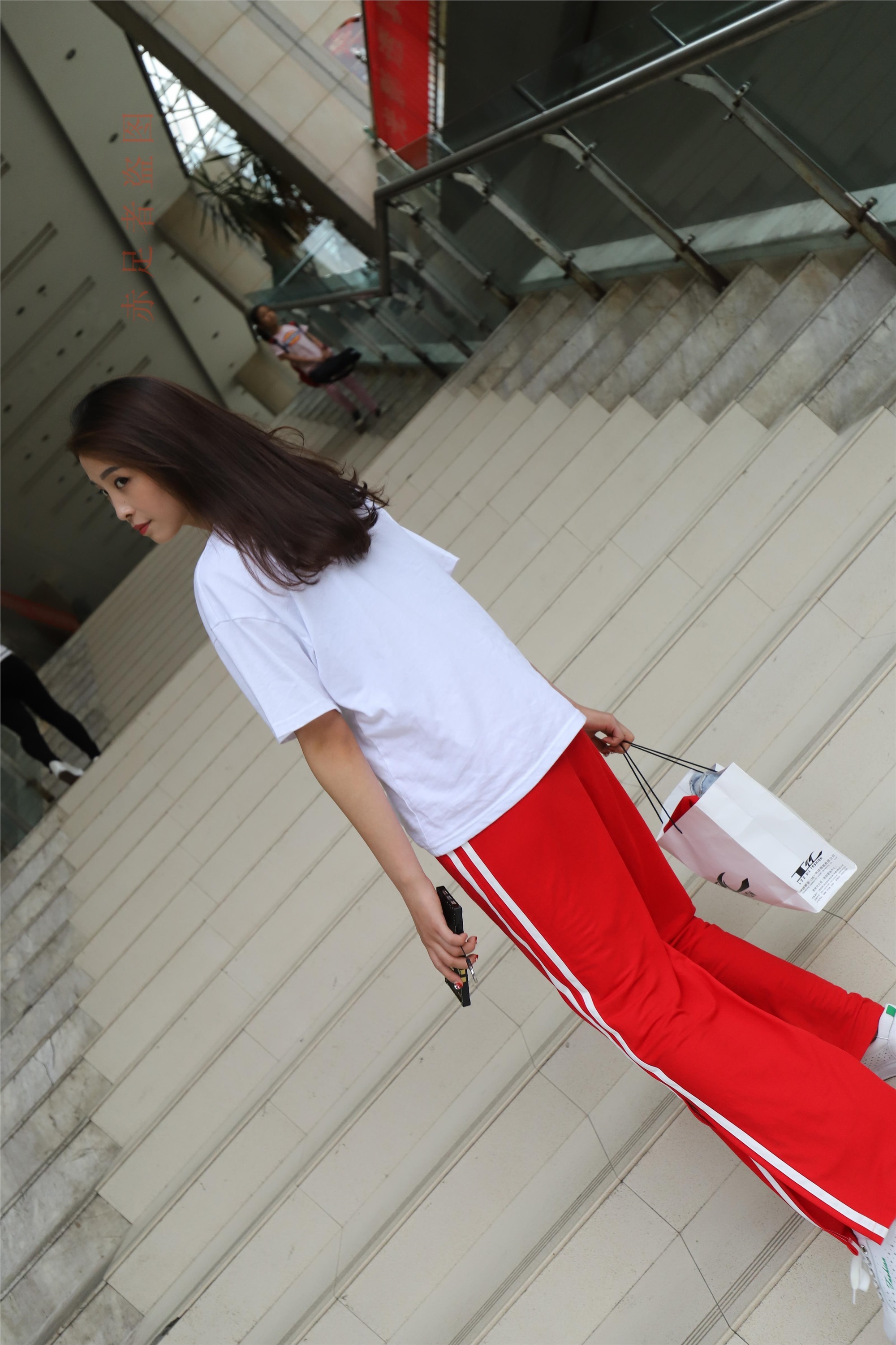 大西瓜套图 2018 6月活动模特1   纯船袜