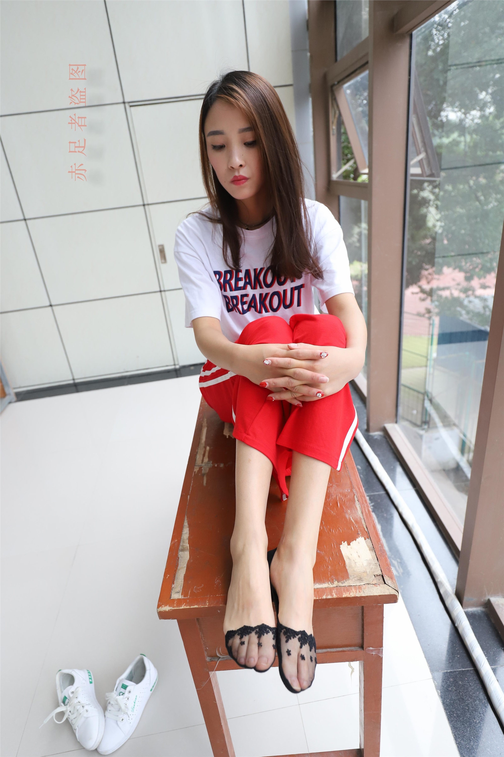 大西瓜套图 2018 6月活动模特1   纯船袜