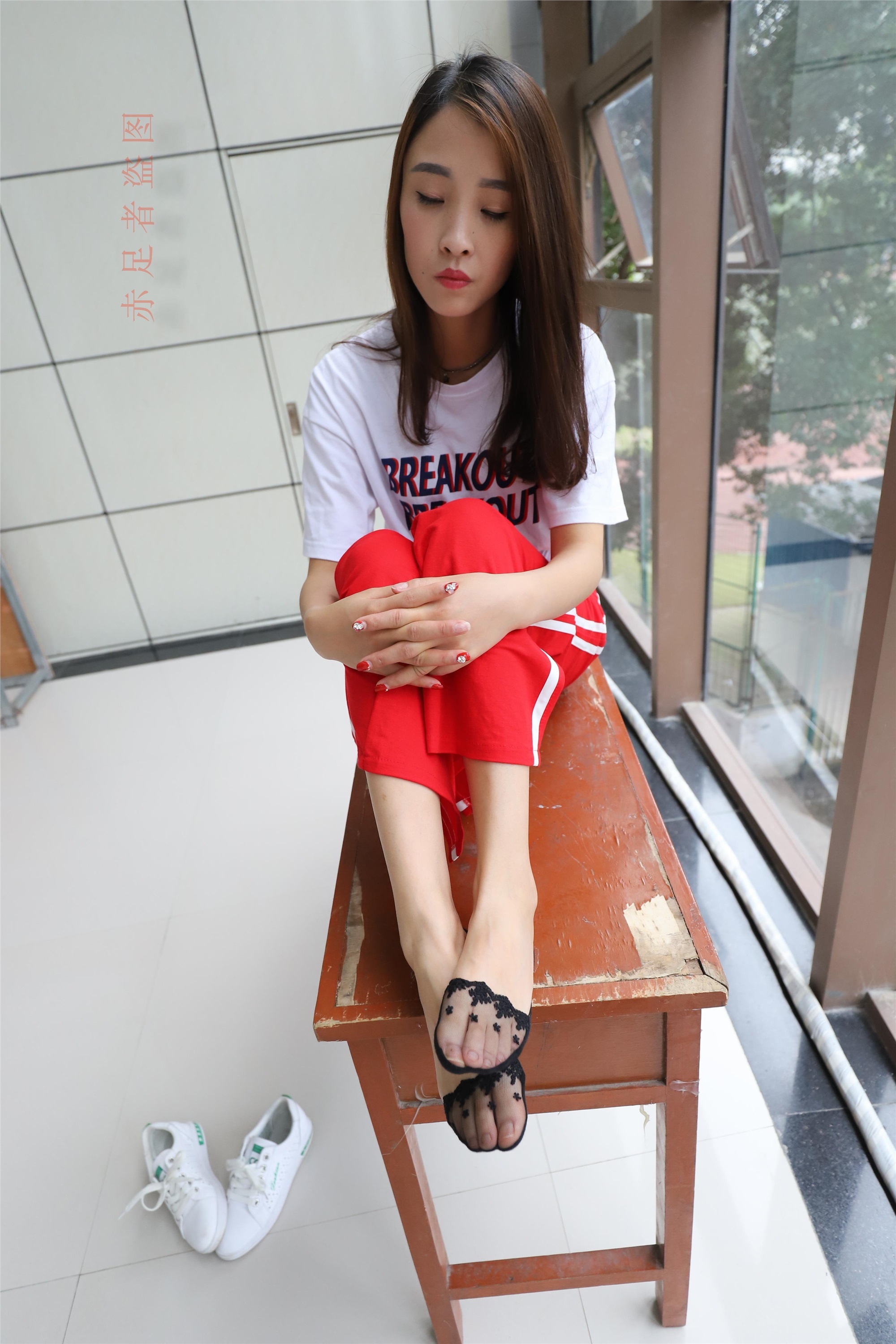 大西瓜套图 2018 6月活动模特1   纯船袜