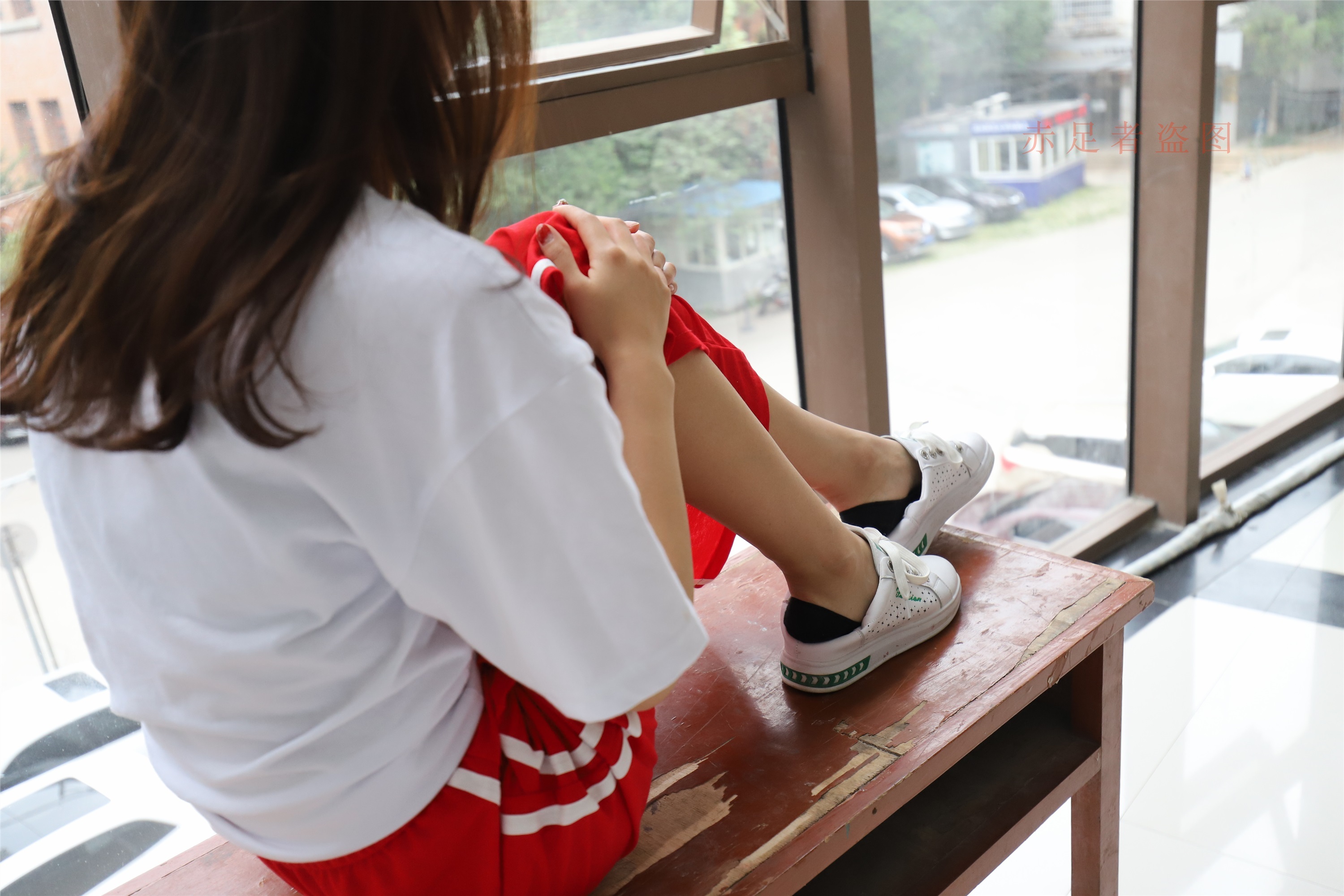 大西瓜套图 2018 6月活动模特1   纯船袜