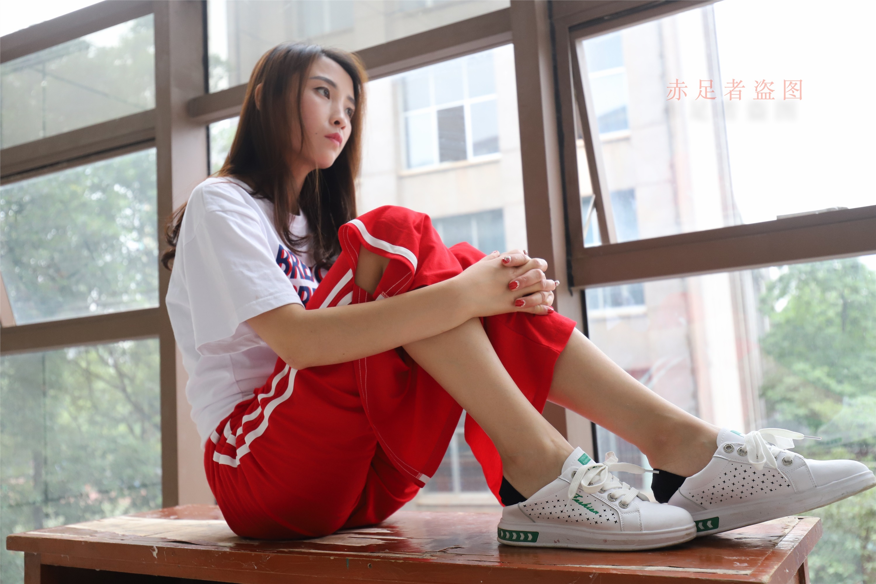 大西瓜套图 2018 6月活动模特1   纯船袜