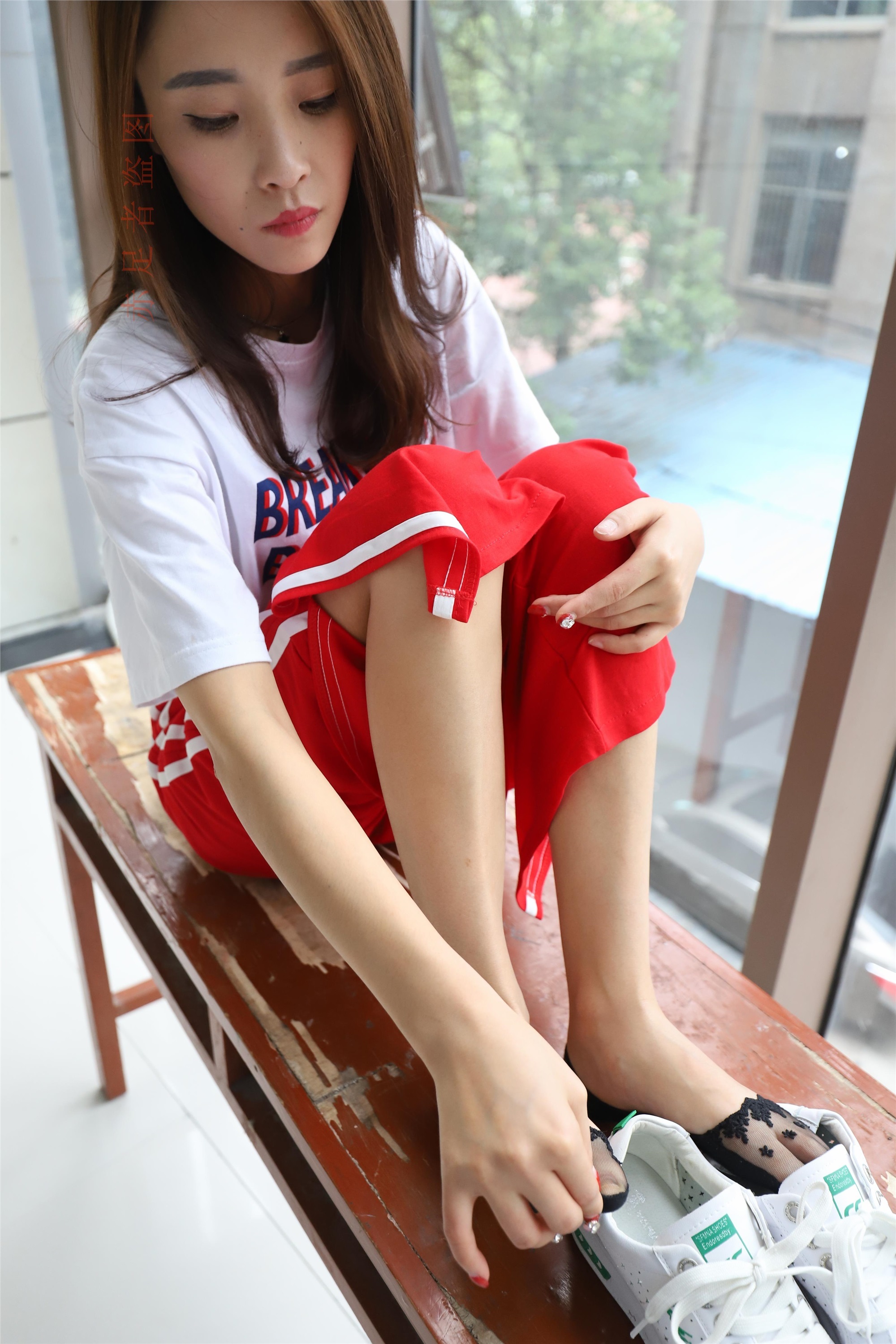 大西瓜套图 2018 6月活动模特1   纯船袜