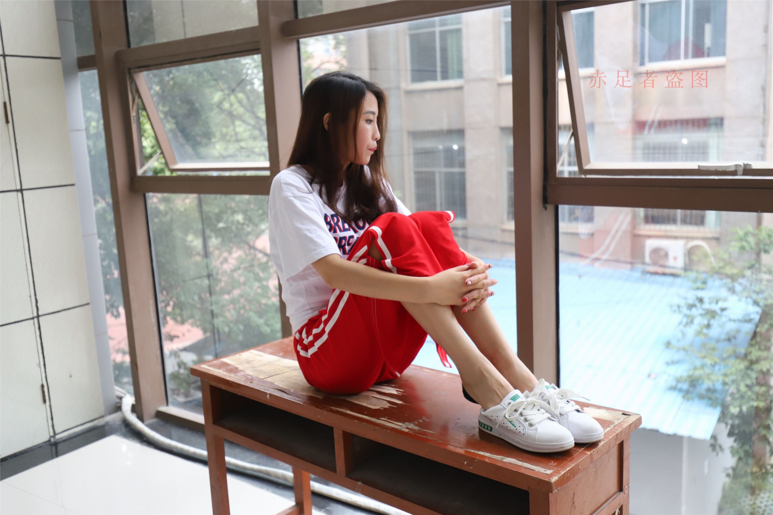 大西瓜套图 2018 6月活动模特1   纯船袜