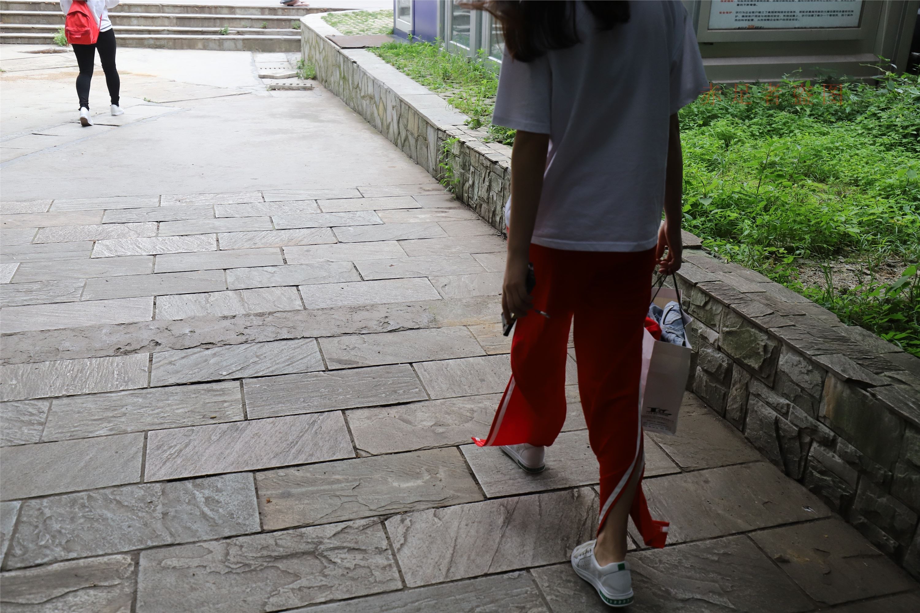 大西瓜套图 2018 6月活动模特1   纯船袜