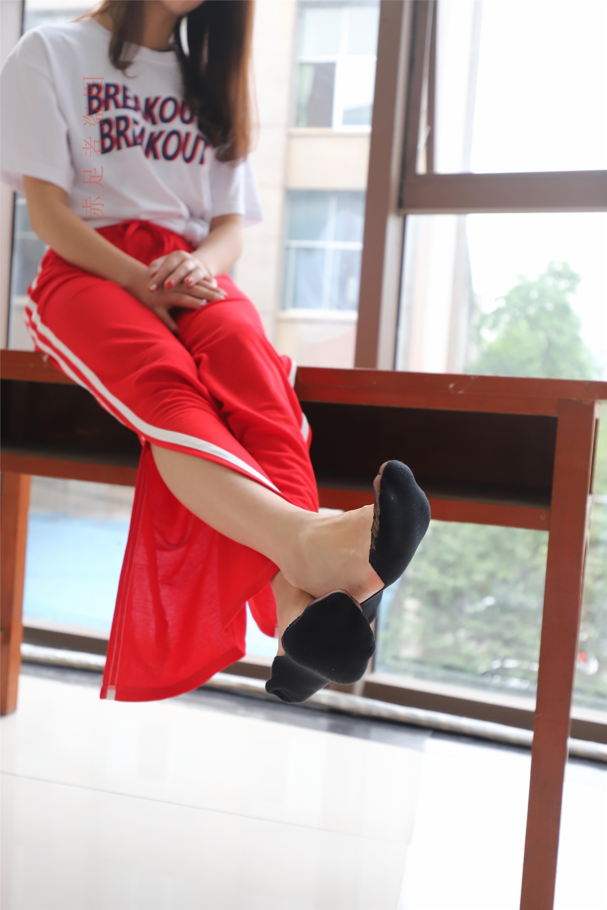 大西瓜套图 2018 6月活动模特1   纯船袜