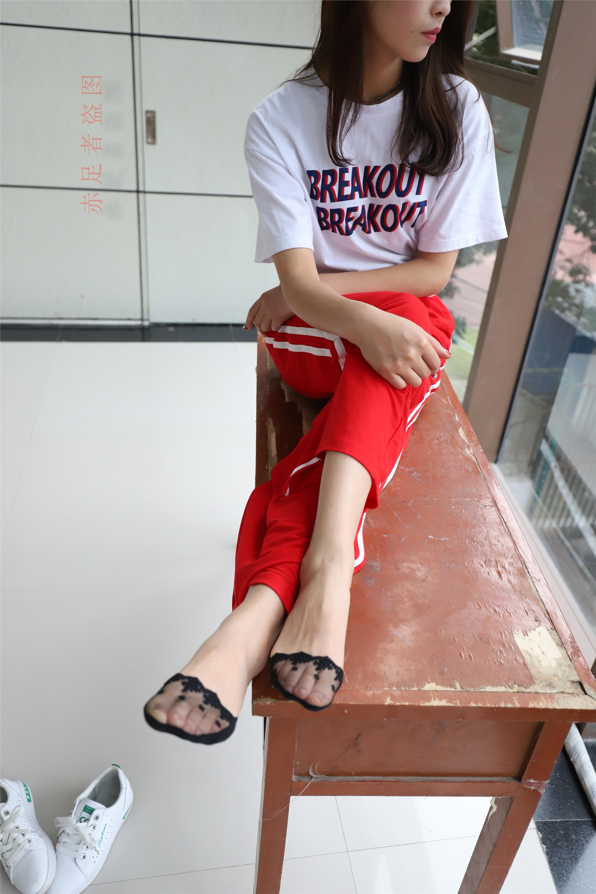 大西瓜套图 2018 6月活动模特1   纯船袜