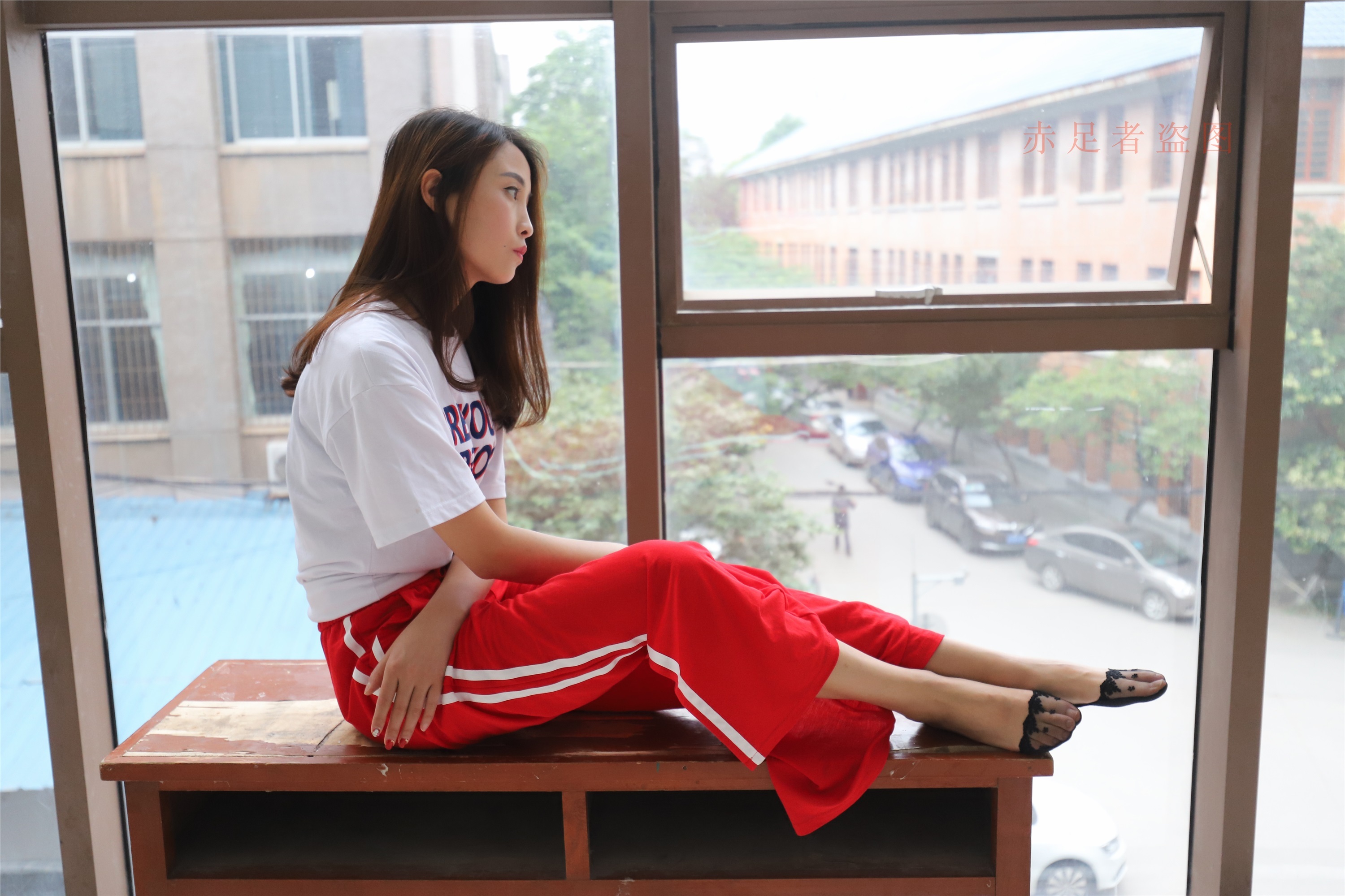 大西瓜套图 2018 6月活动模特1   纯船袜