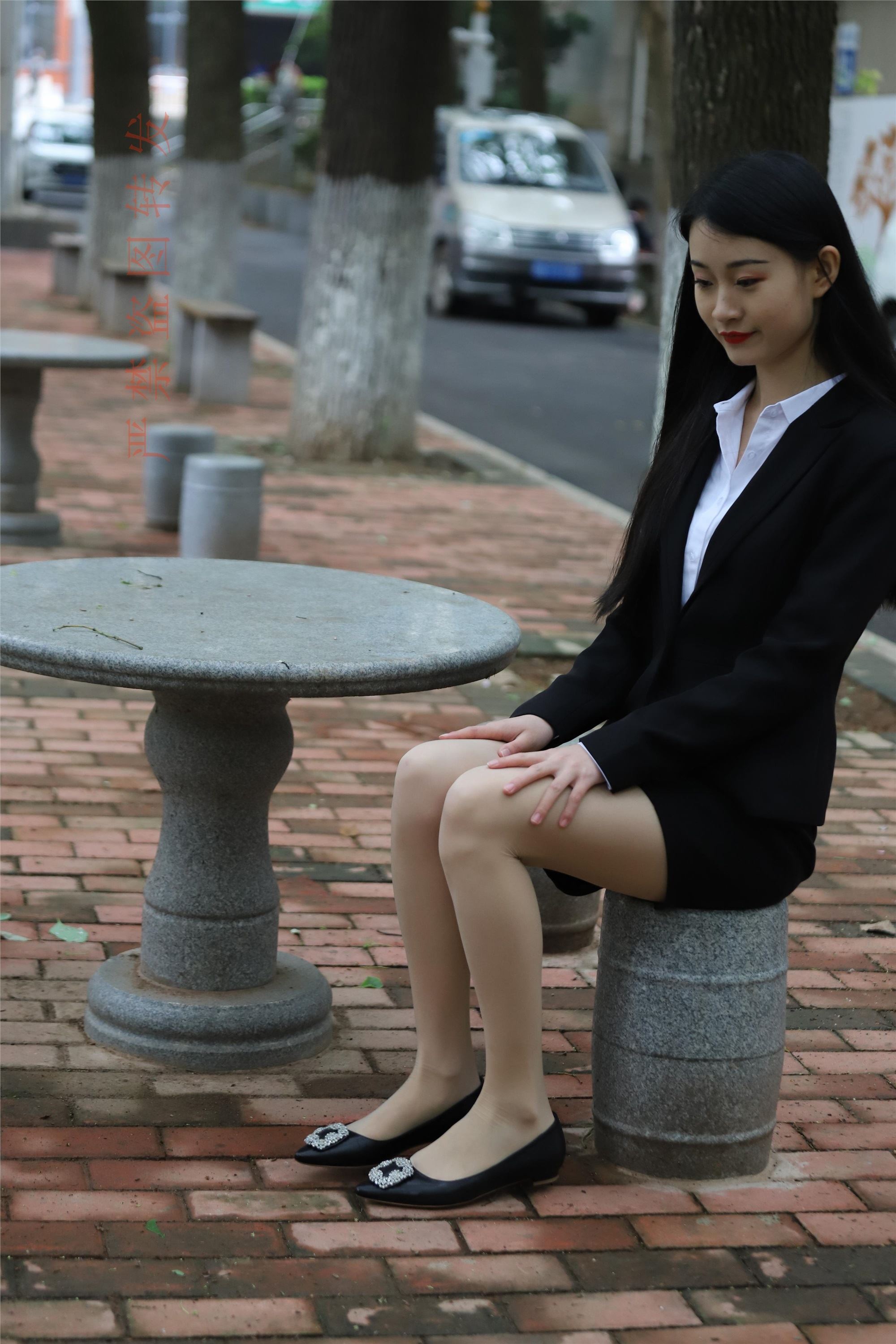 大西瓜套图 2018 4月活动 模特一 制服包裙1