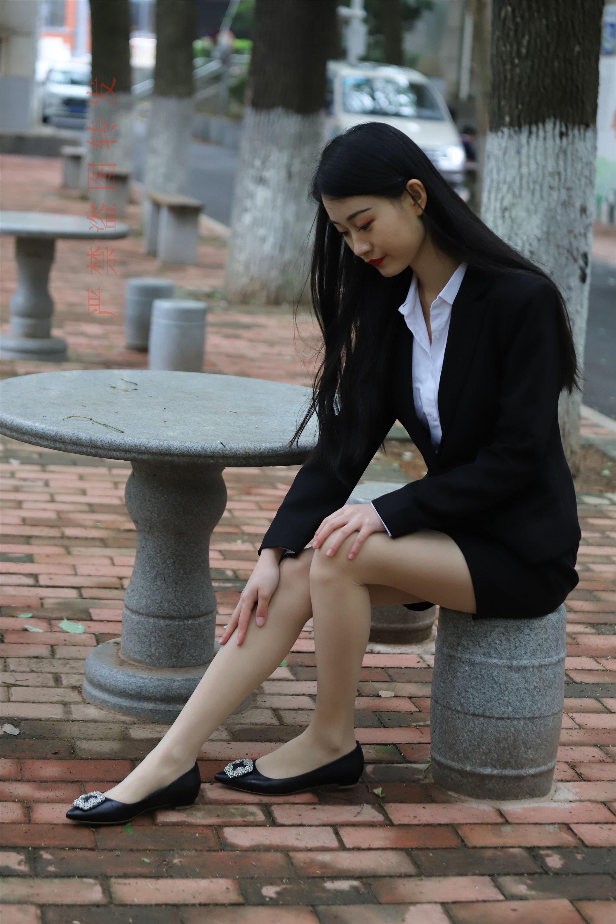 大西瓜套图 2018 4月活动 模特一 制服包裙1