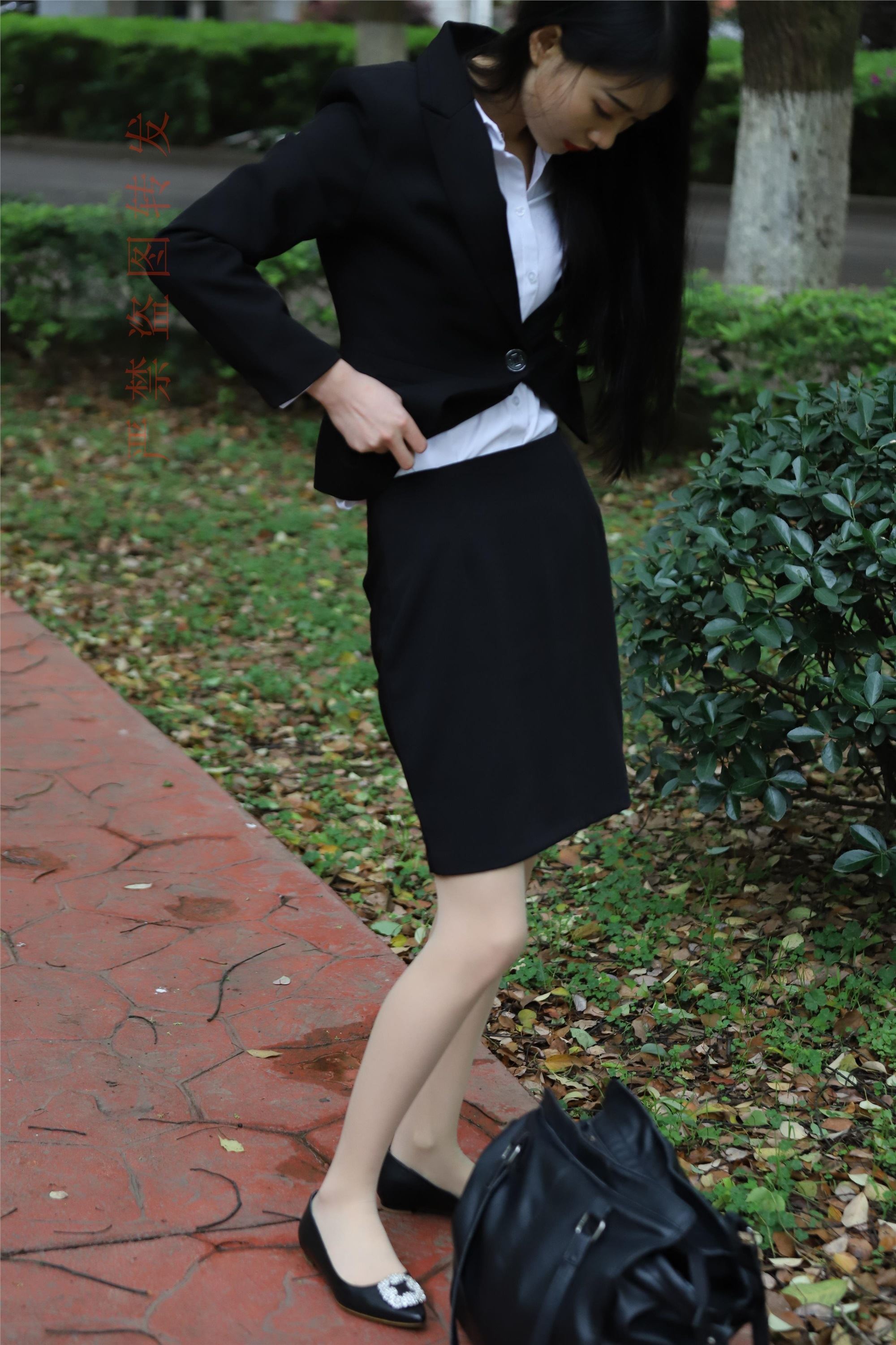 大西瓜套图 2018 4月活动 模特一 制服包裙1