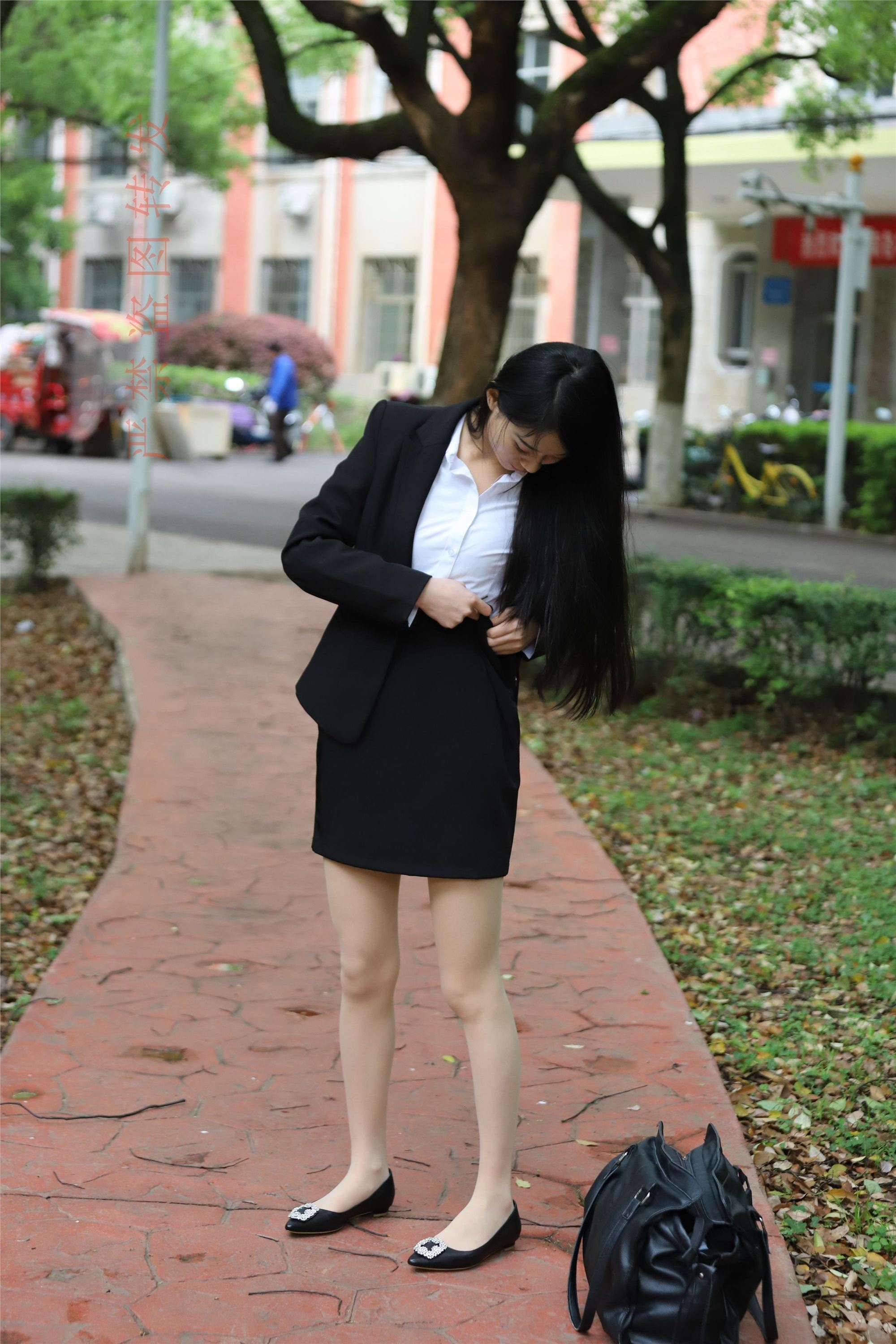 大西瓜套图 2018 4月活动 模特一 制服包裙1