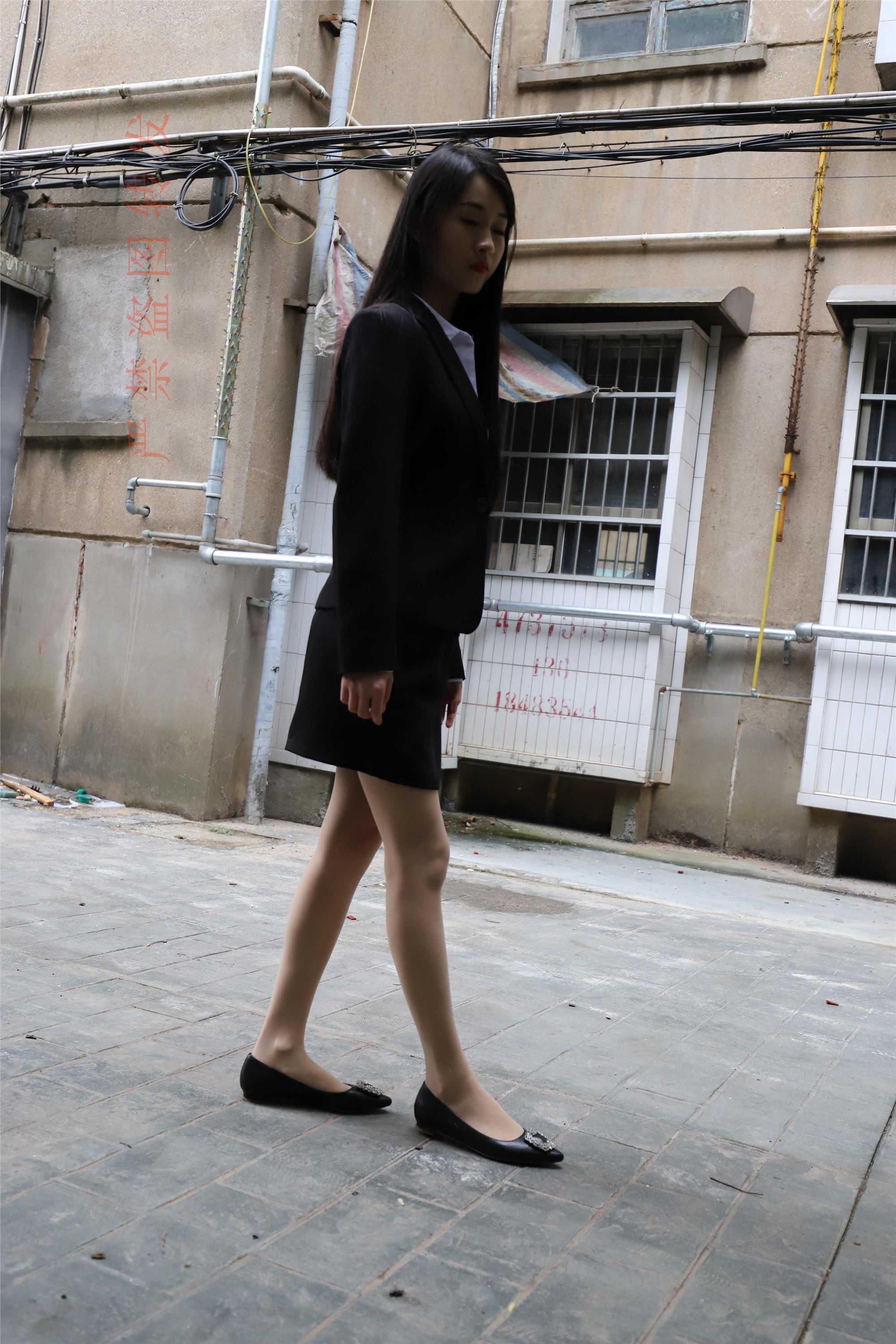 大西瓜套图 2018 4月活动 模特一 制服包裙2