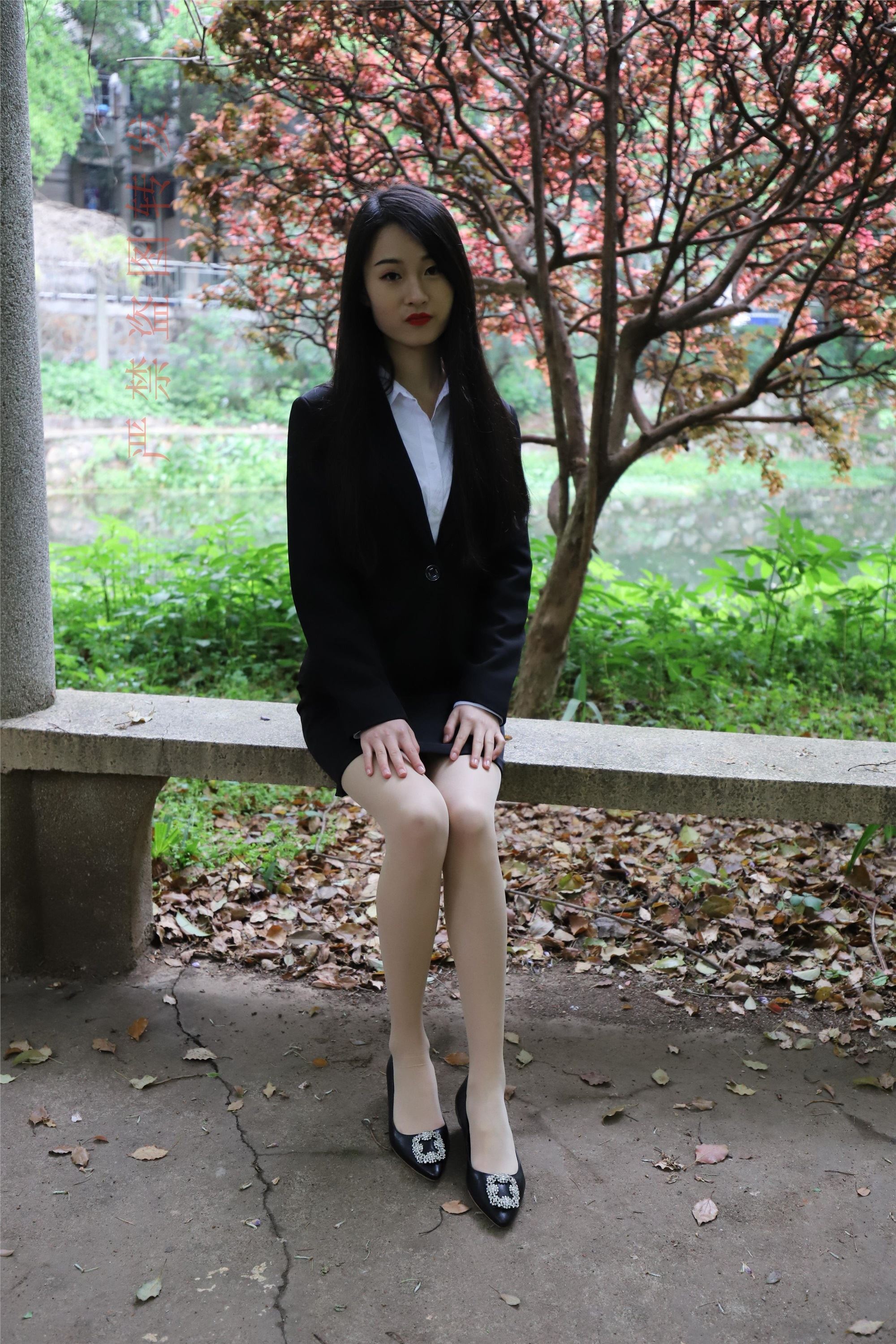 大西瓜套图 2018 4月活动 模特一 制服包裙2