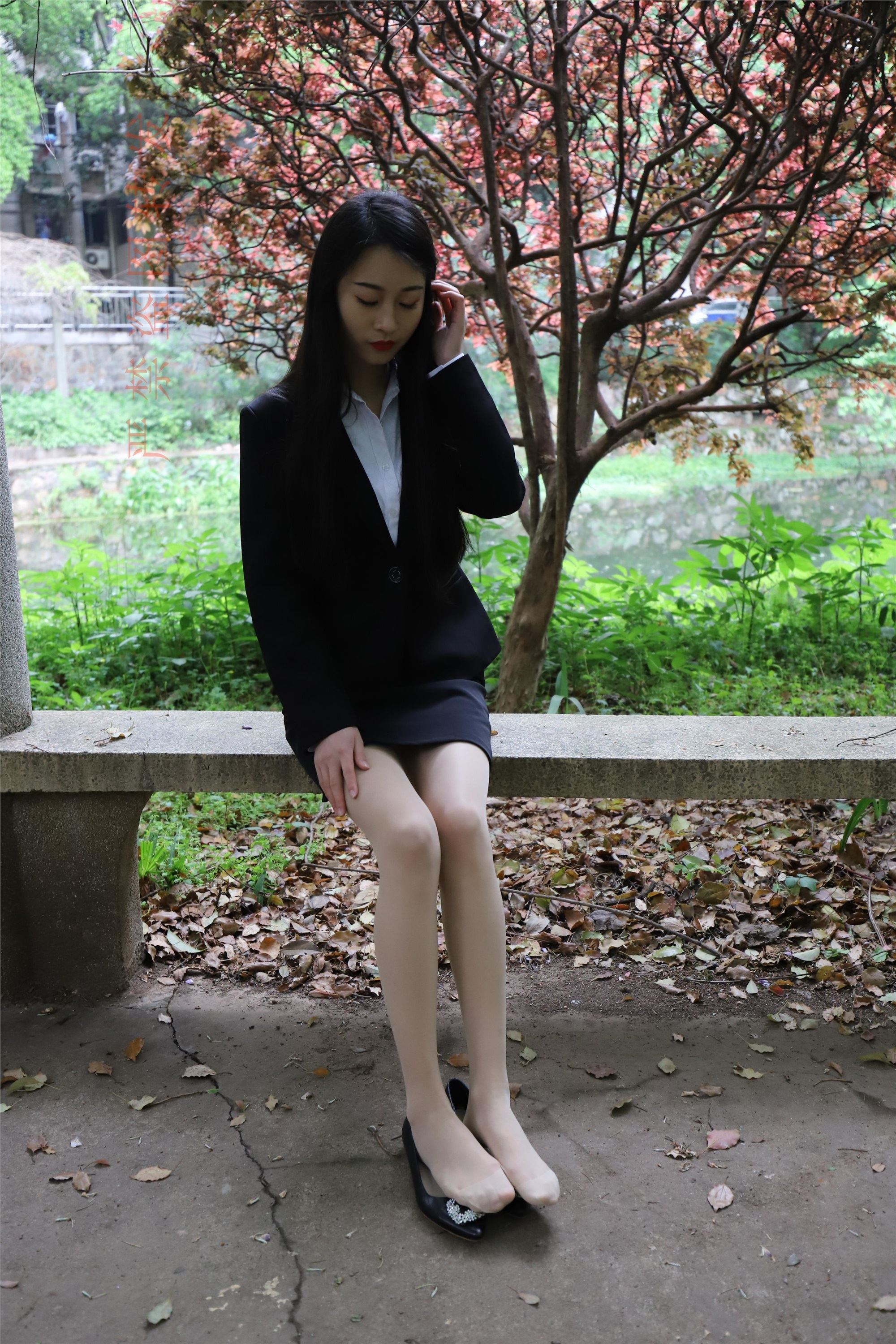 大西瓜套图 2018 4月活动 模特一 制服包裙2