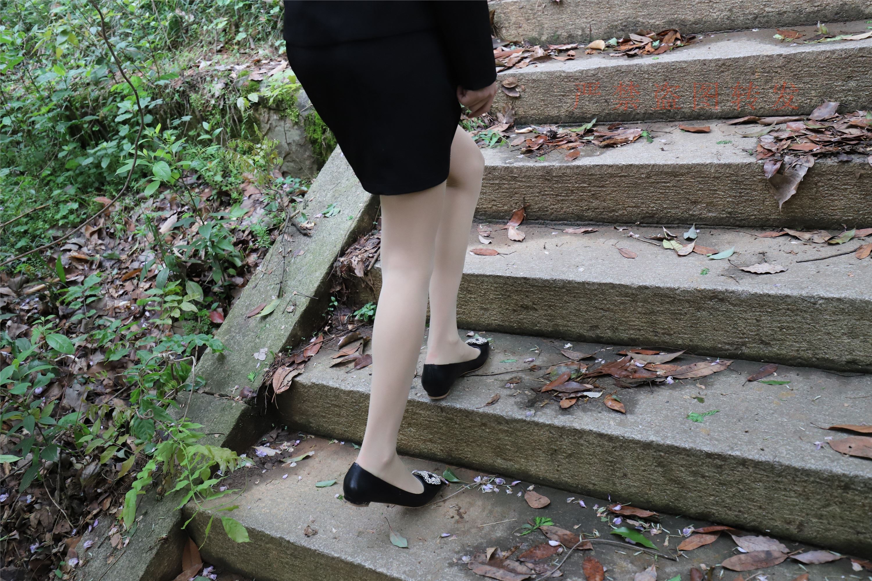 大西瓜套图 2018 4月活动 模特一 制服包裙2