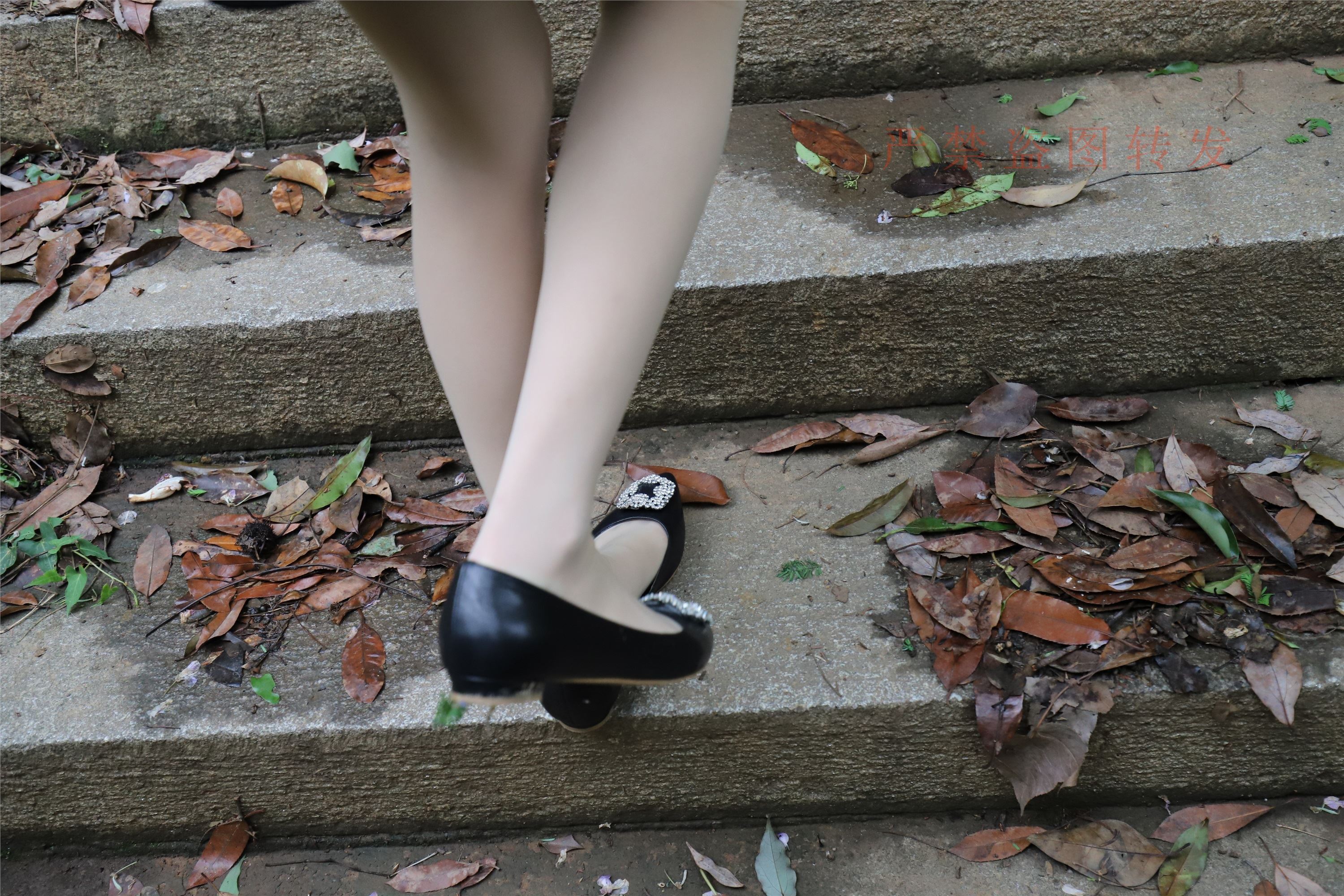 大西瓜套图 2018 4月活动 模特一 制服包裙2