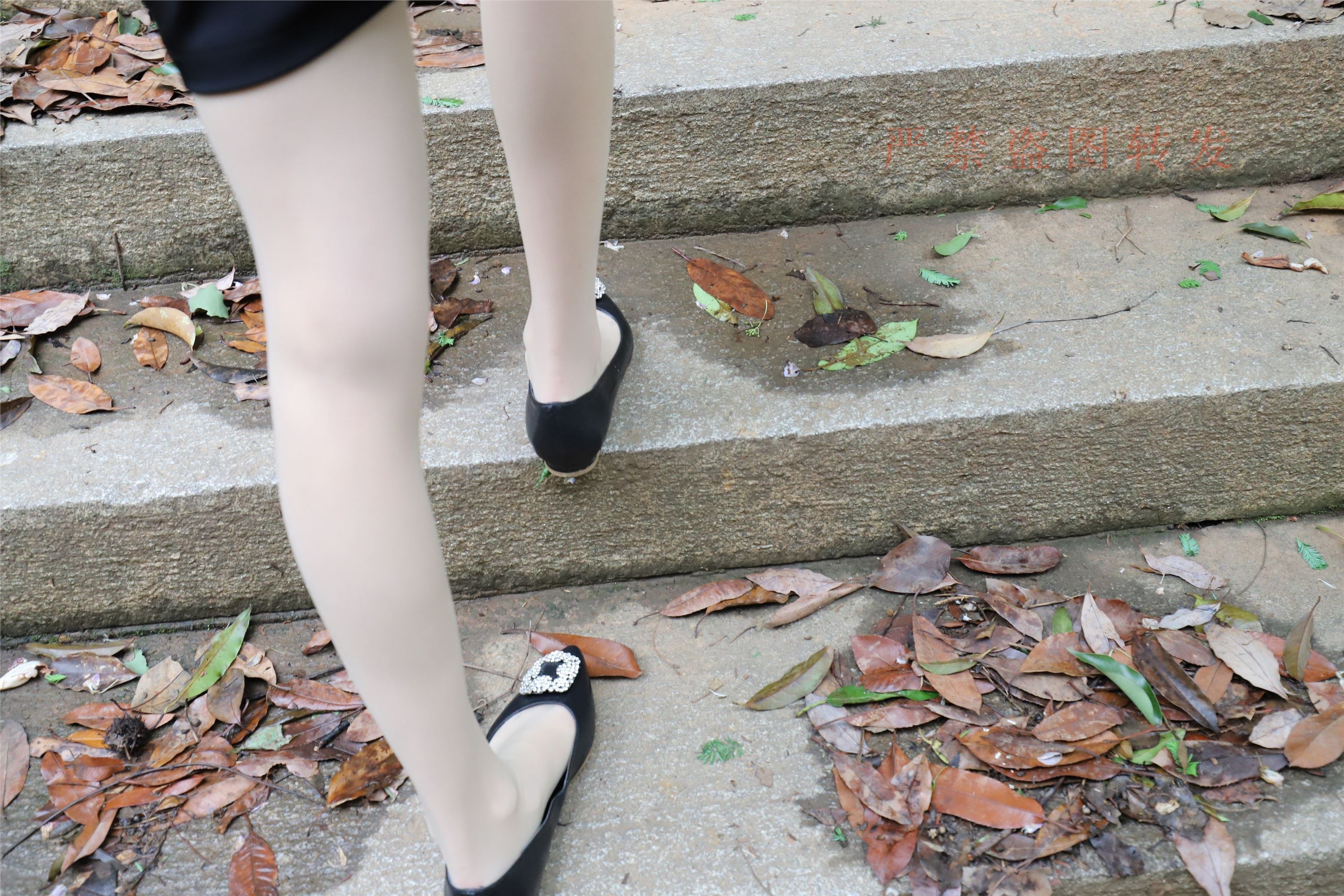 大西瓜套图 2018 4月活动 模特一 制服包裙2