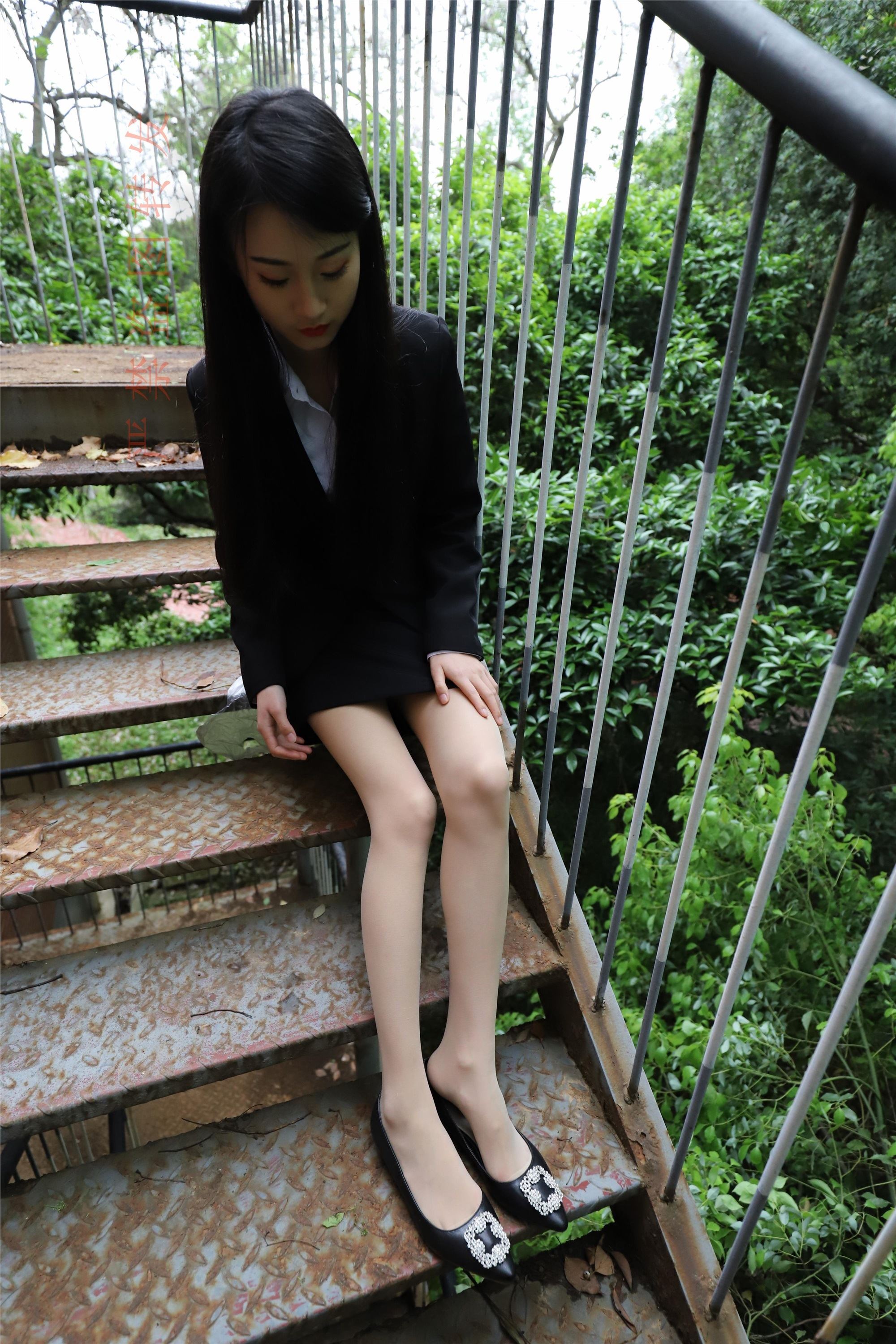 大西瓜套图 2018 4月活动 模特一 制服包裙3