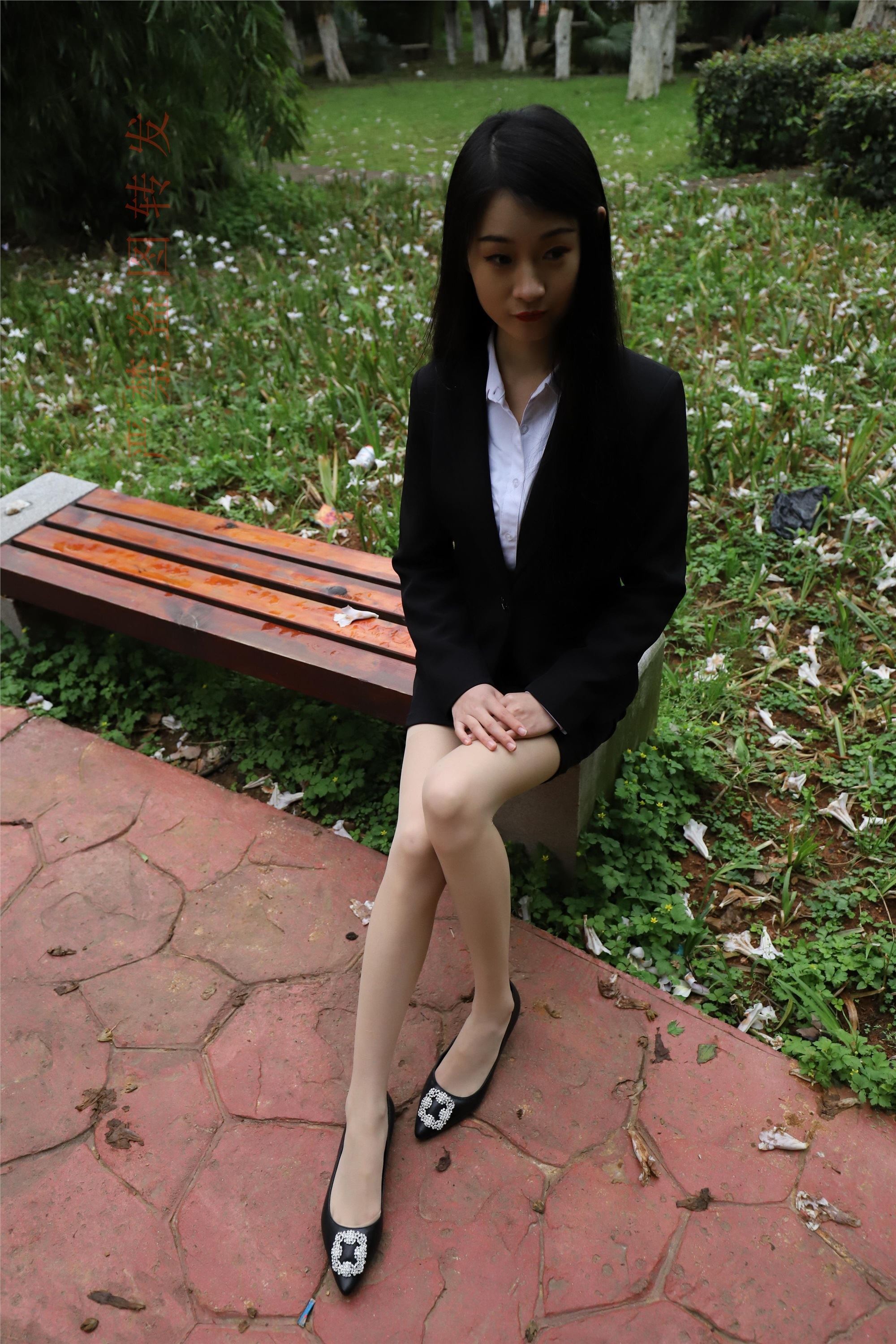 大西瓜套图 2018 4月活动 模特一 制服包裙3