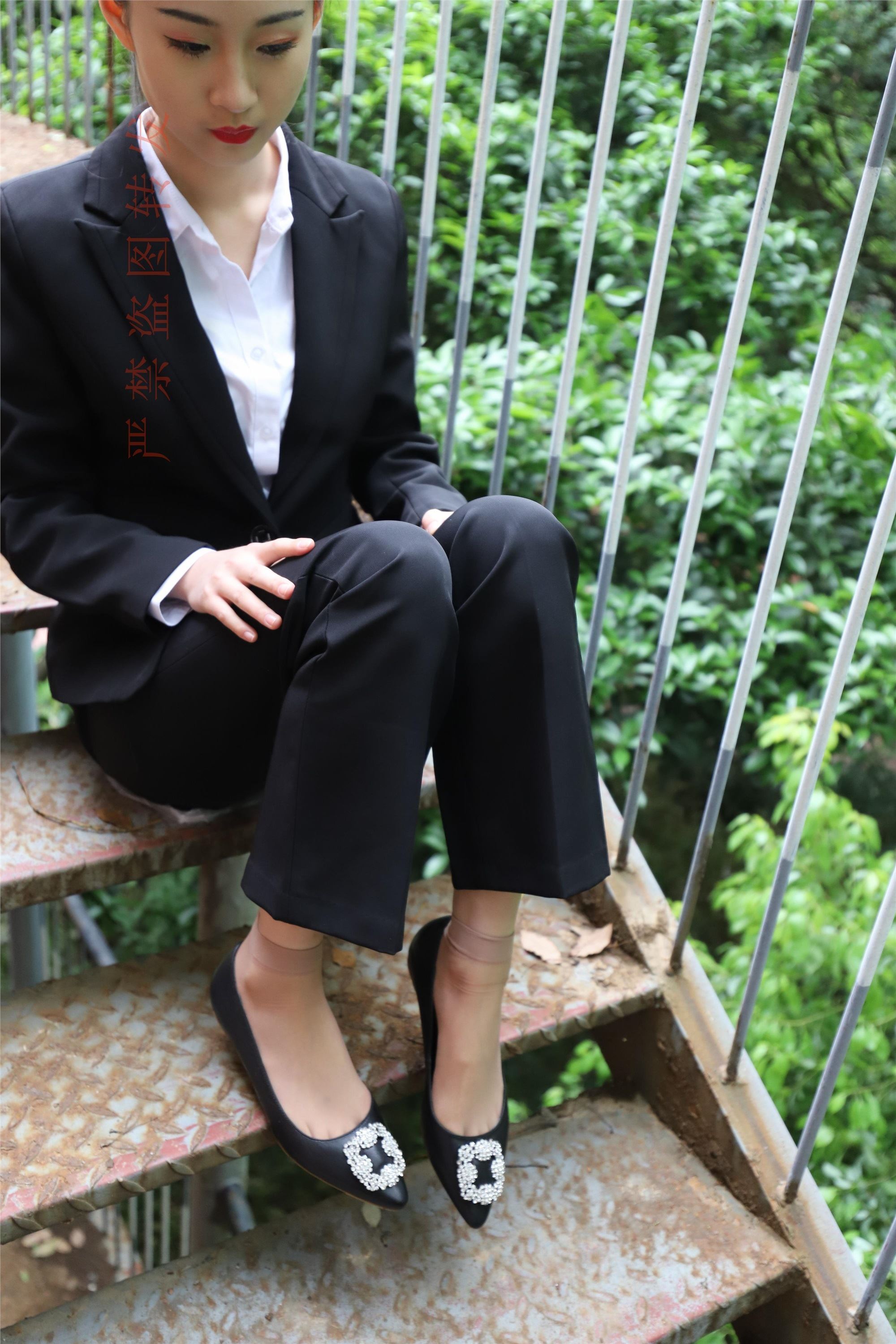 大西瓜套图 2018 4月活动 模特一 制服长裤1